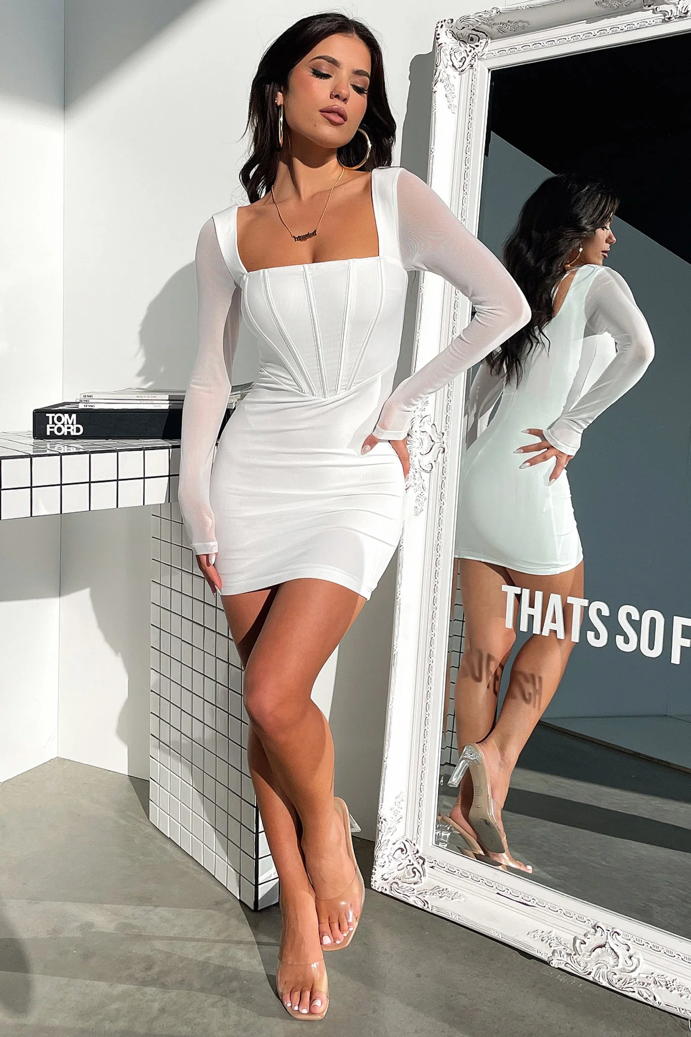 10366-gilmore-dress-white-1.webp