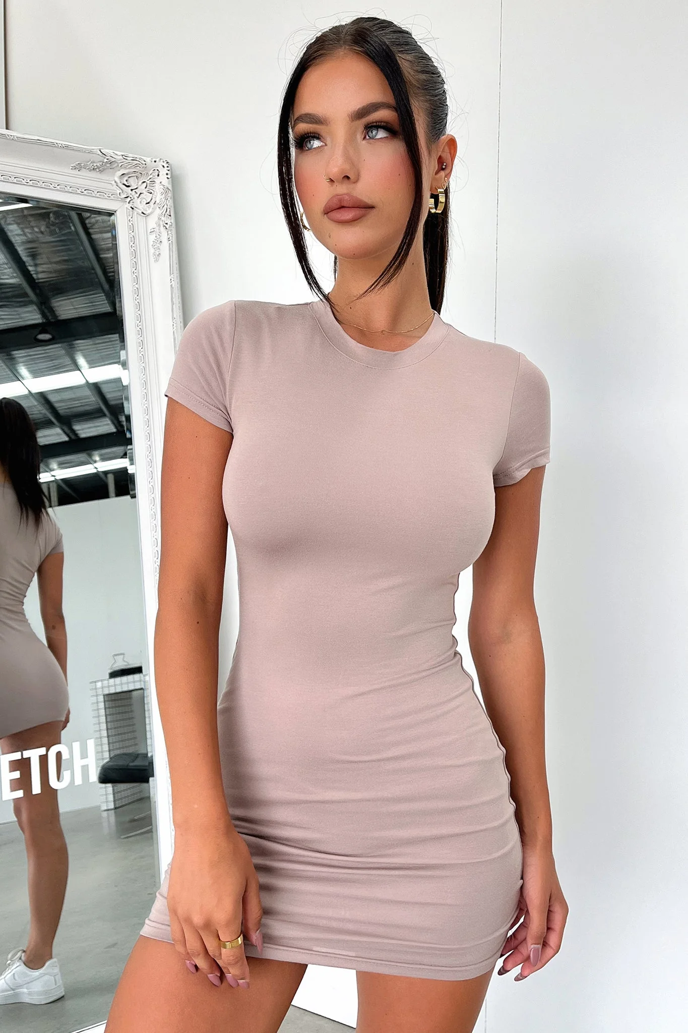 10537-nessa-mini-dress-brown-1.webp