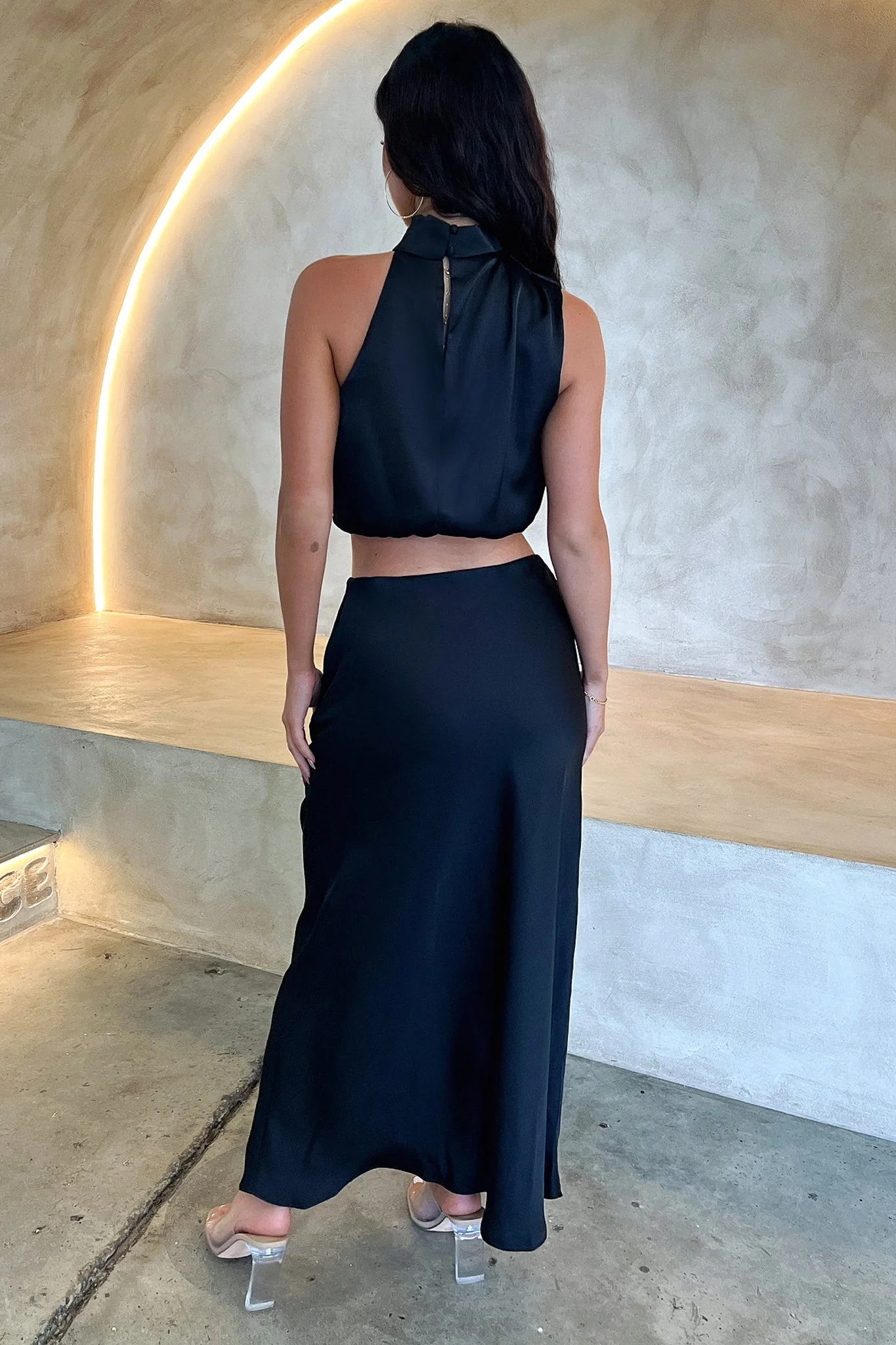10726-santorini-top-black-1.webp