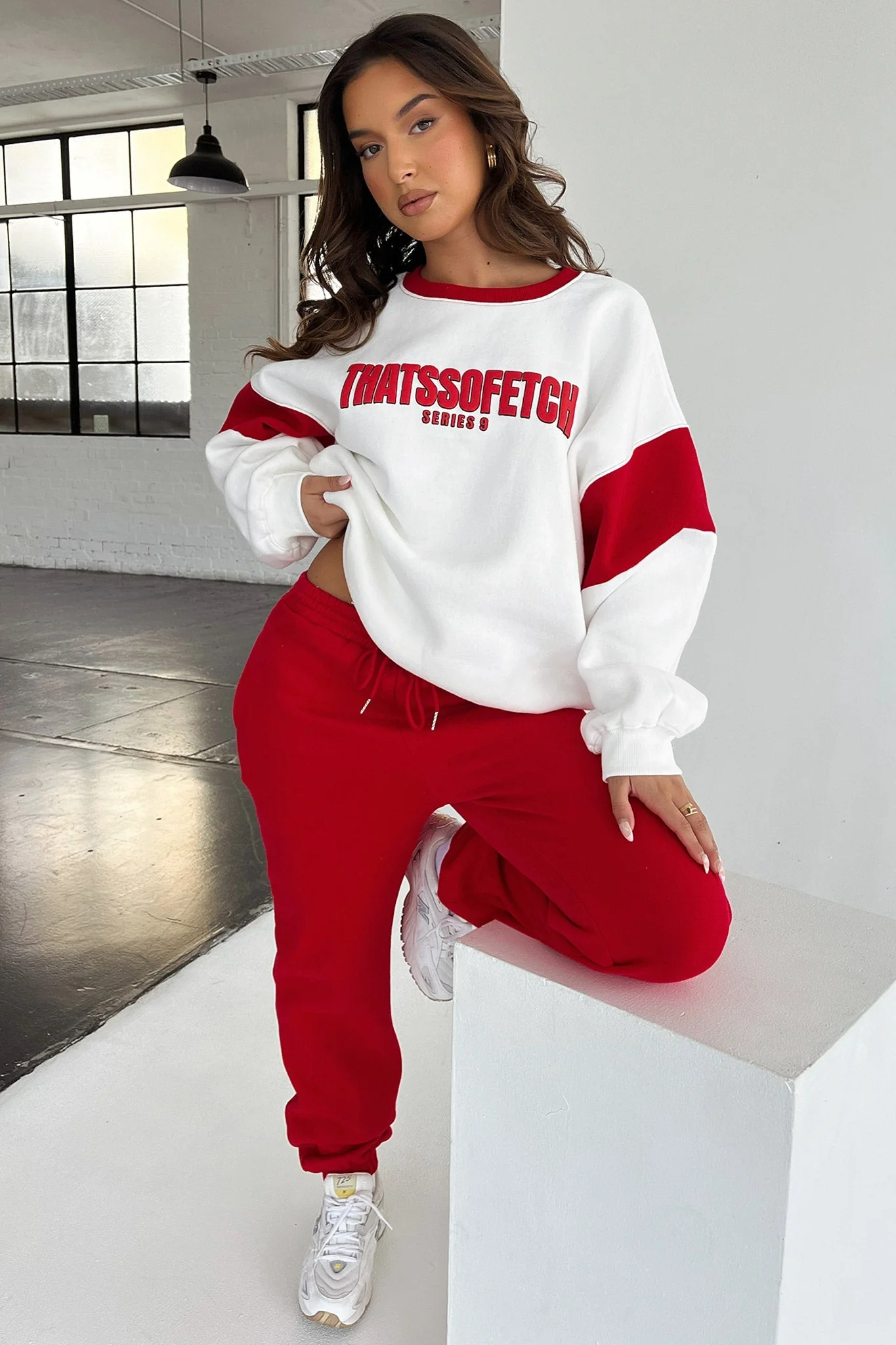 11184-series-9-crewneck-red-1.webp