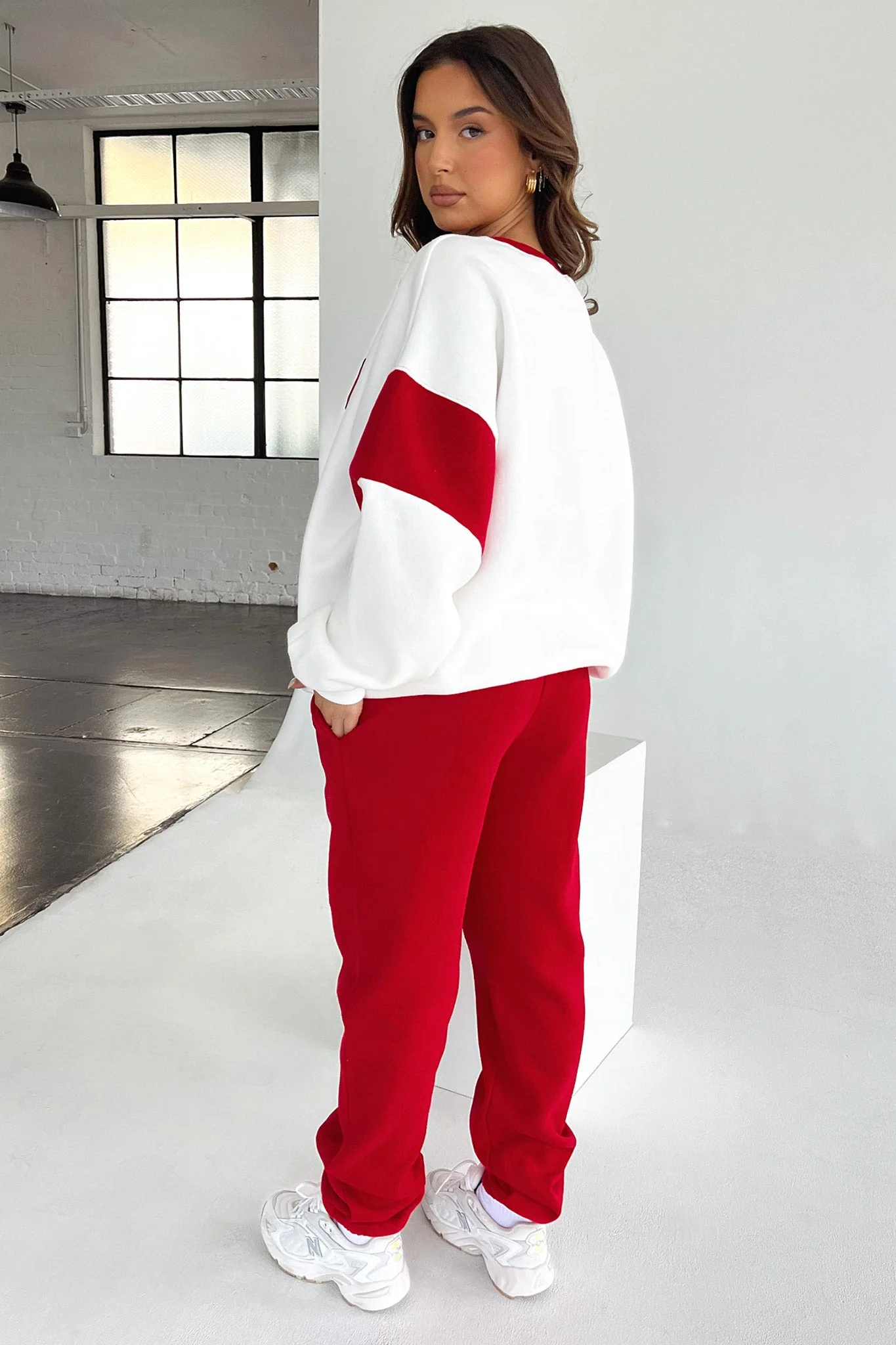 11184-series-9-crewneck-red-1.webp