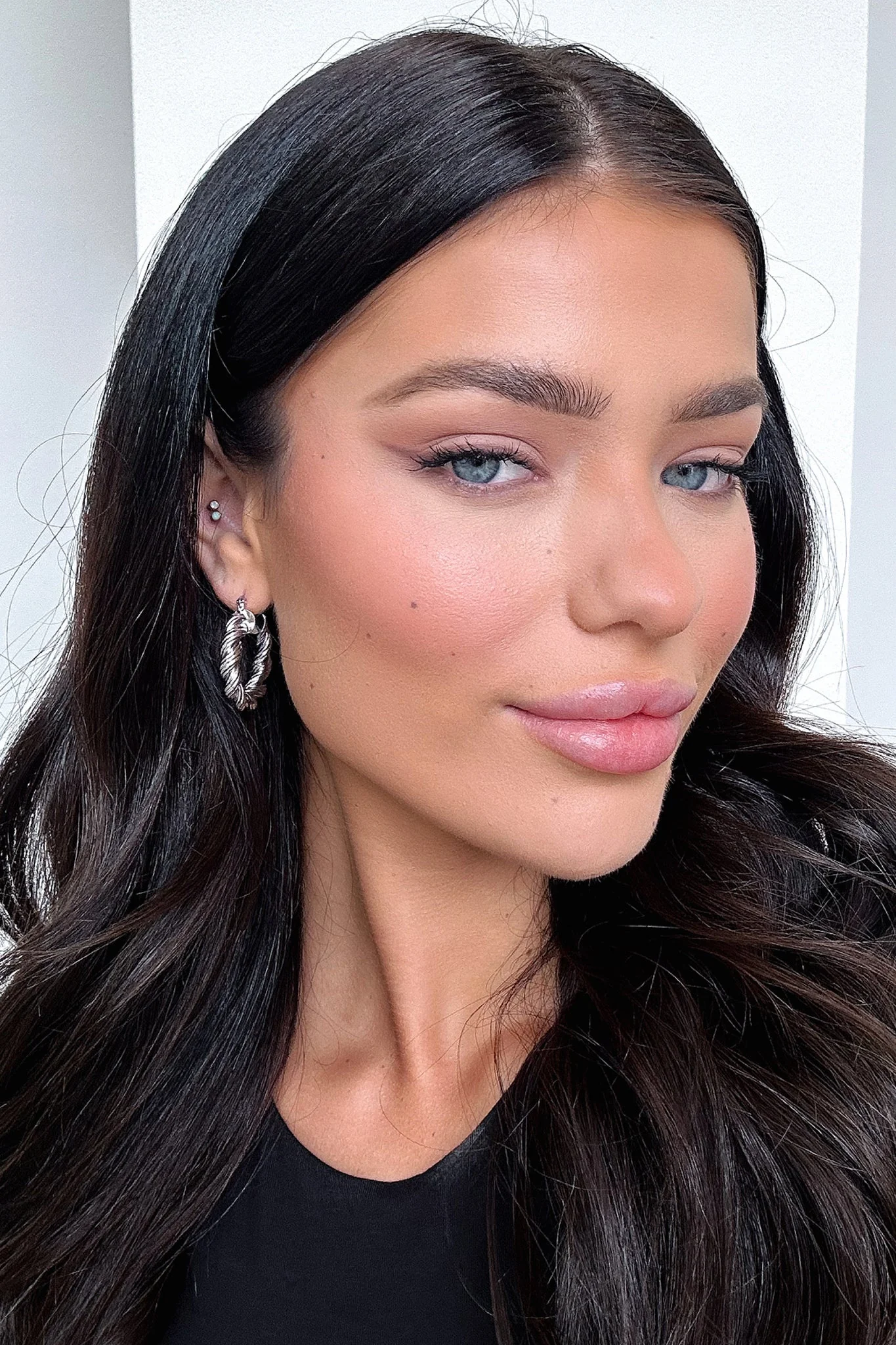 1148-rita-hoops-silver-1.webp