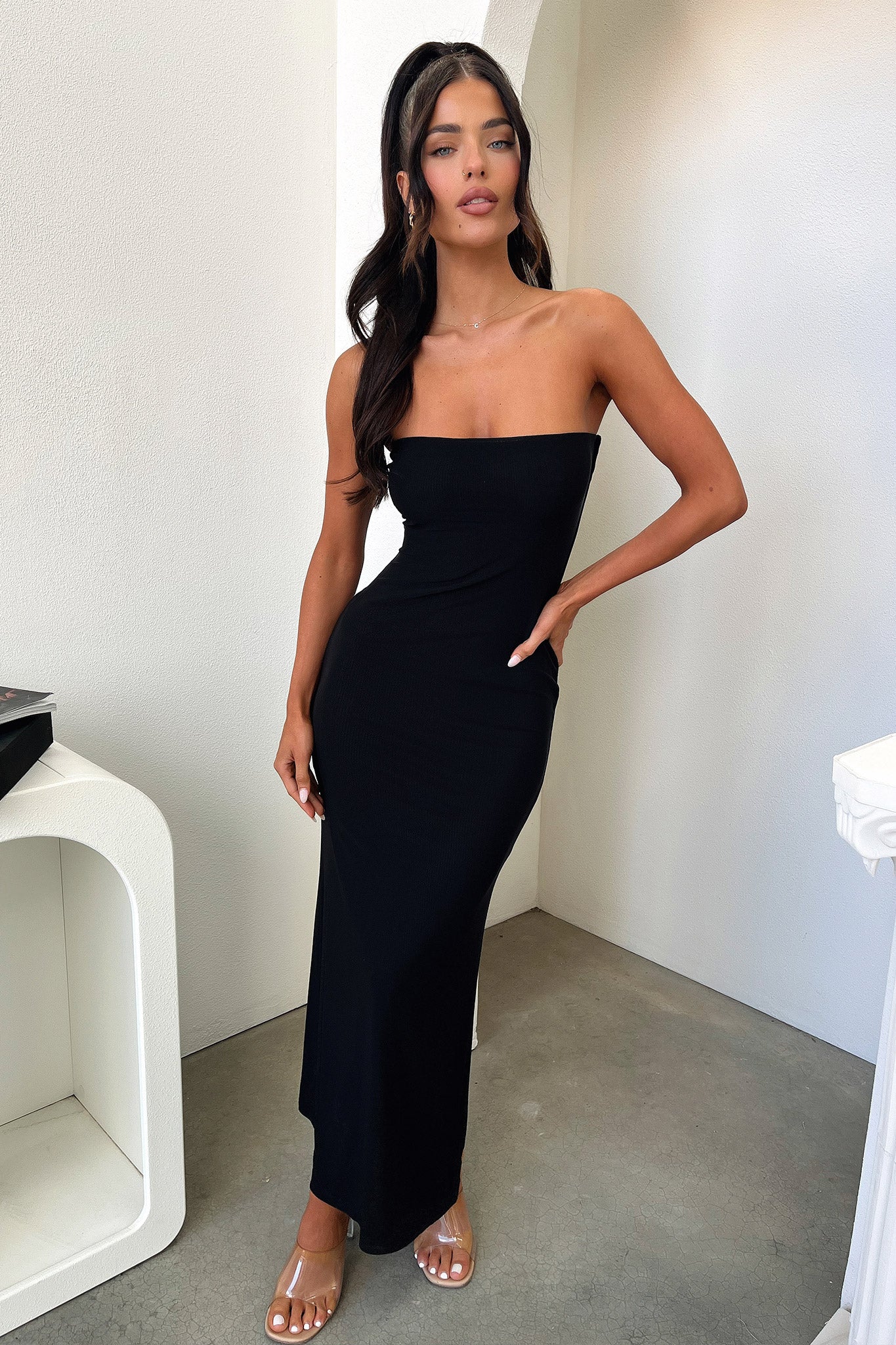 11784-carina-maxi-dress-black-1.jpg