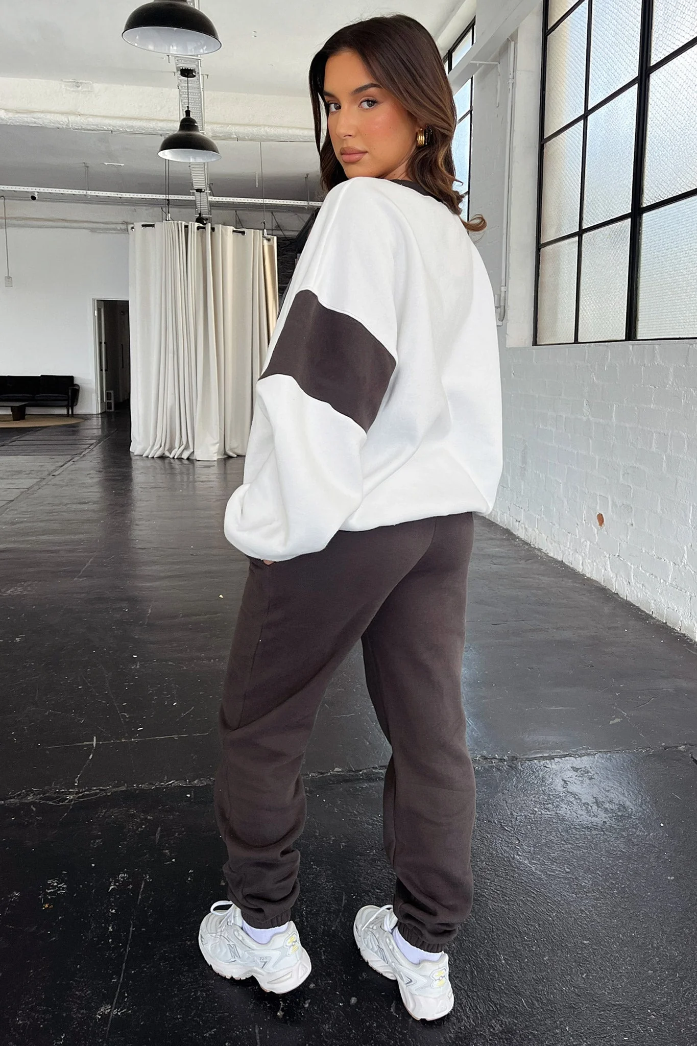 11880-series-9-sweatpants-charcoal-1.webp