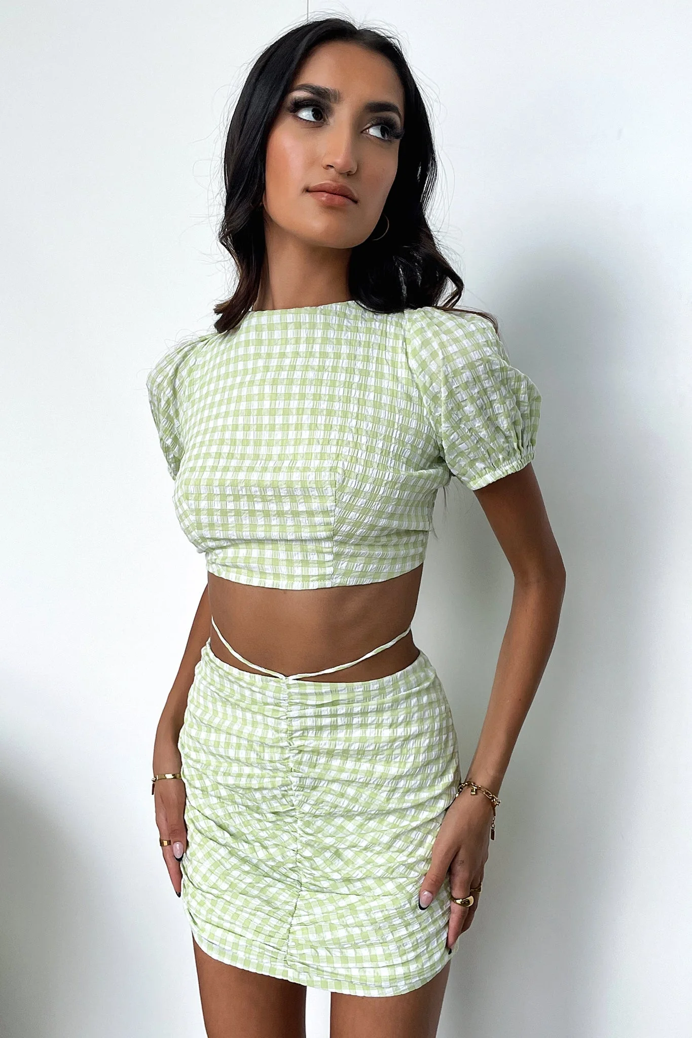 1194-gabby-crop-green-1.webp