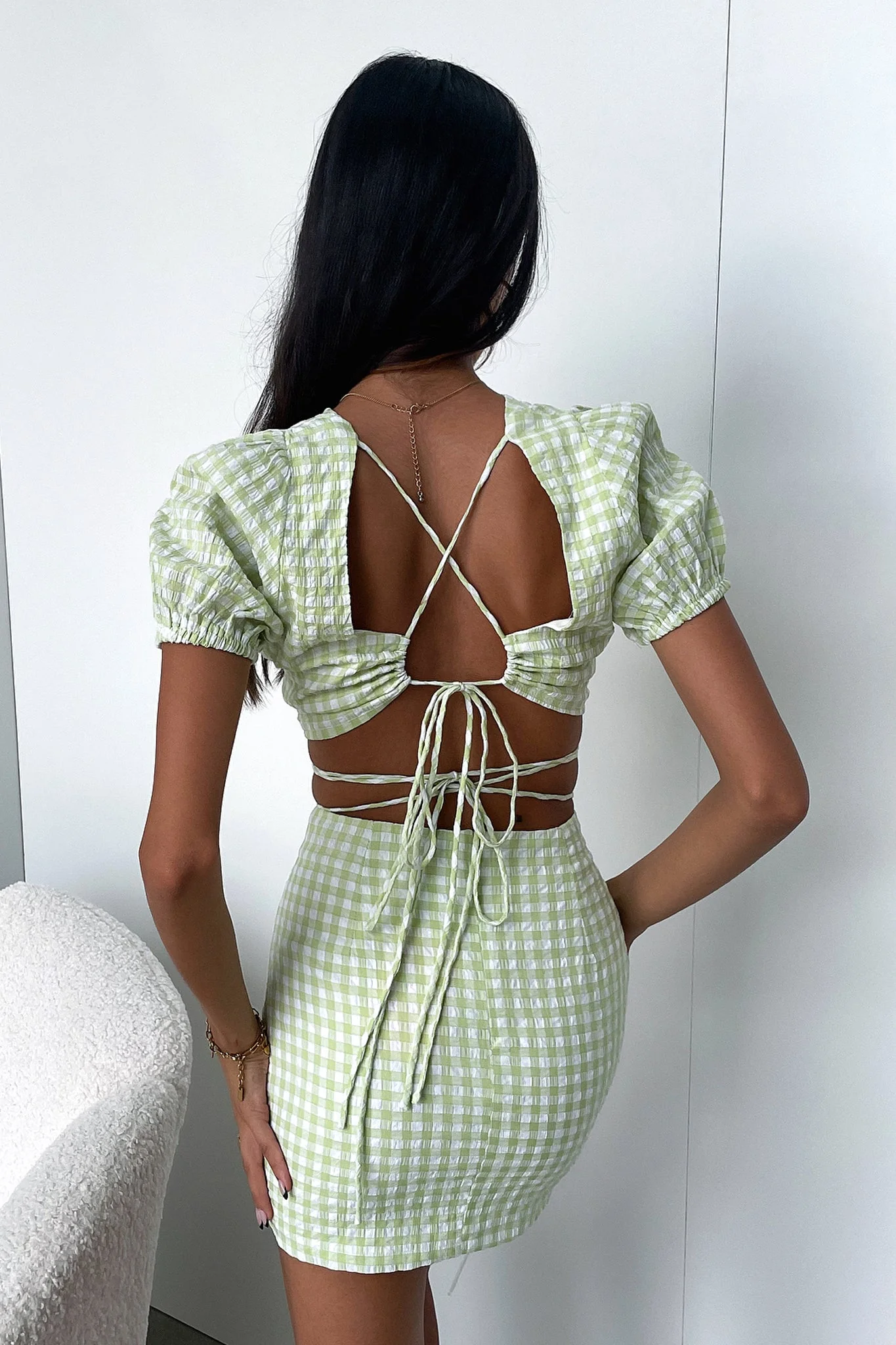1194-gabby-crop-green-1.webp