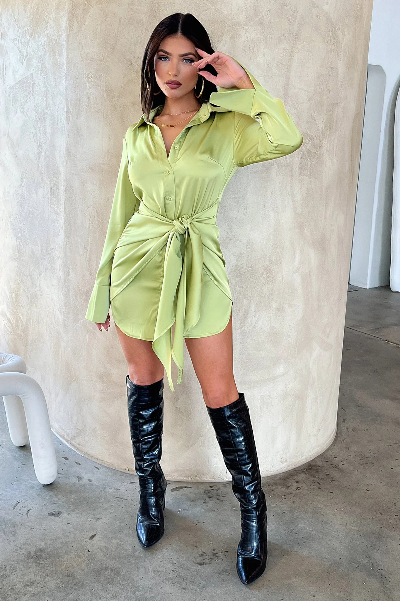 12863-alexa-dress-green-1.webp