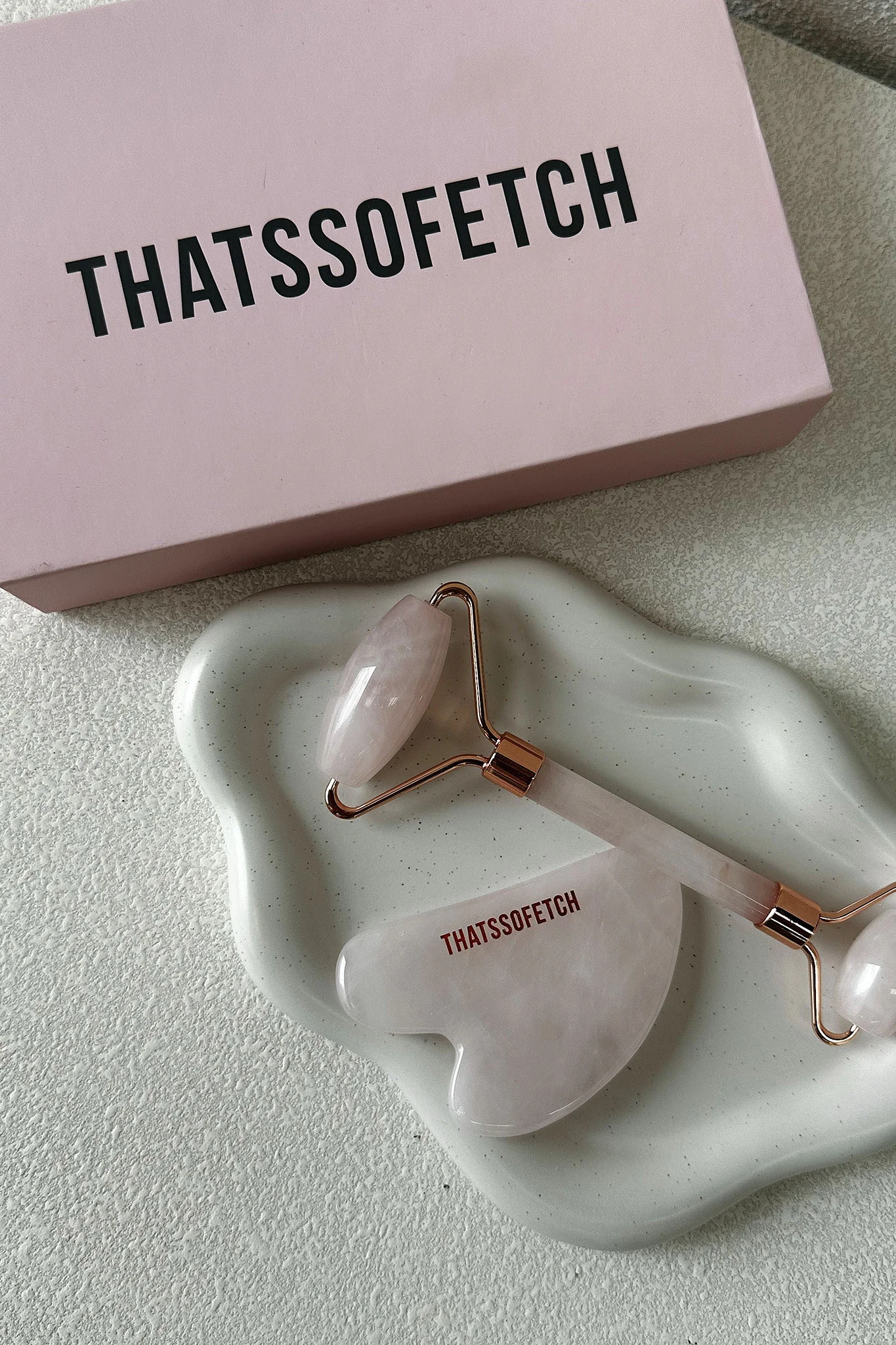 1325-tsf-face-roller-and-gua-sha-set-1.webp
