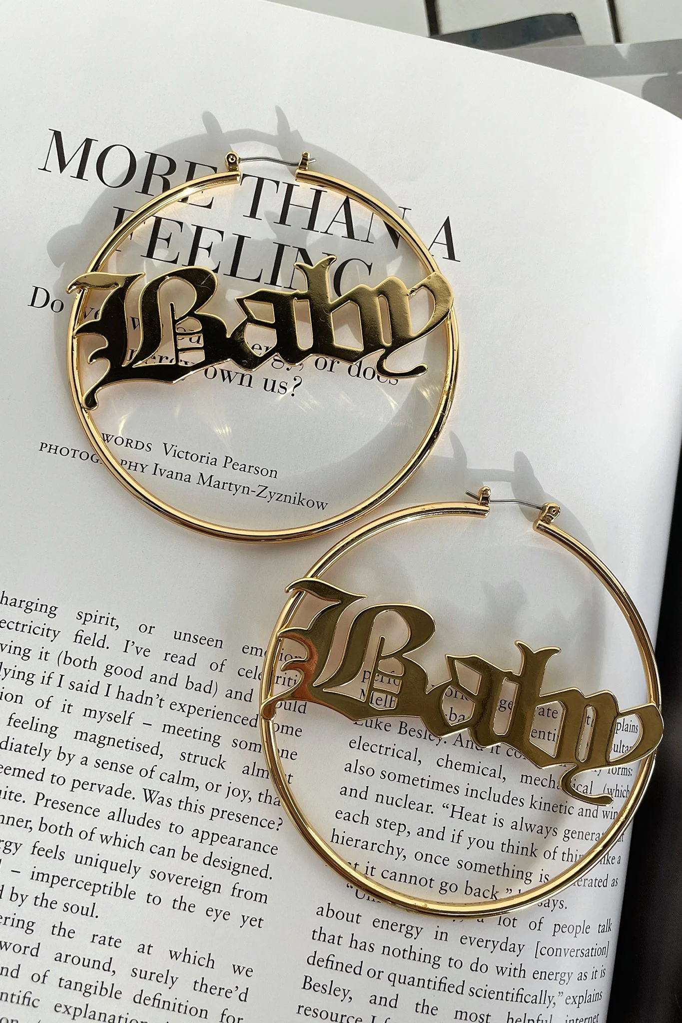 1359-ria-hoop-earrings-18k-gold-plated-1.webp