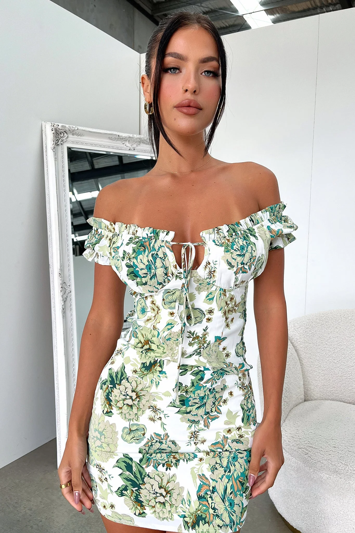 13666-maisie-dress-green-white-floral-1.webp
