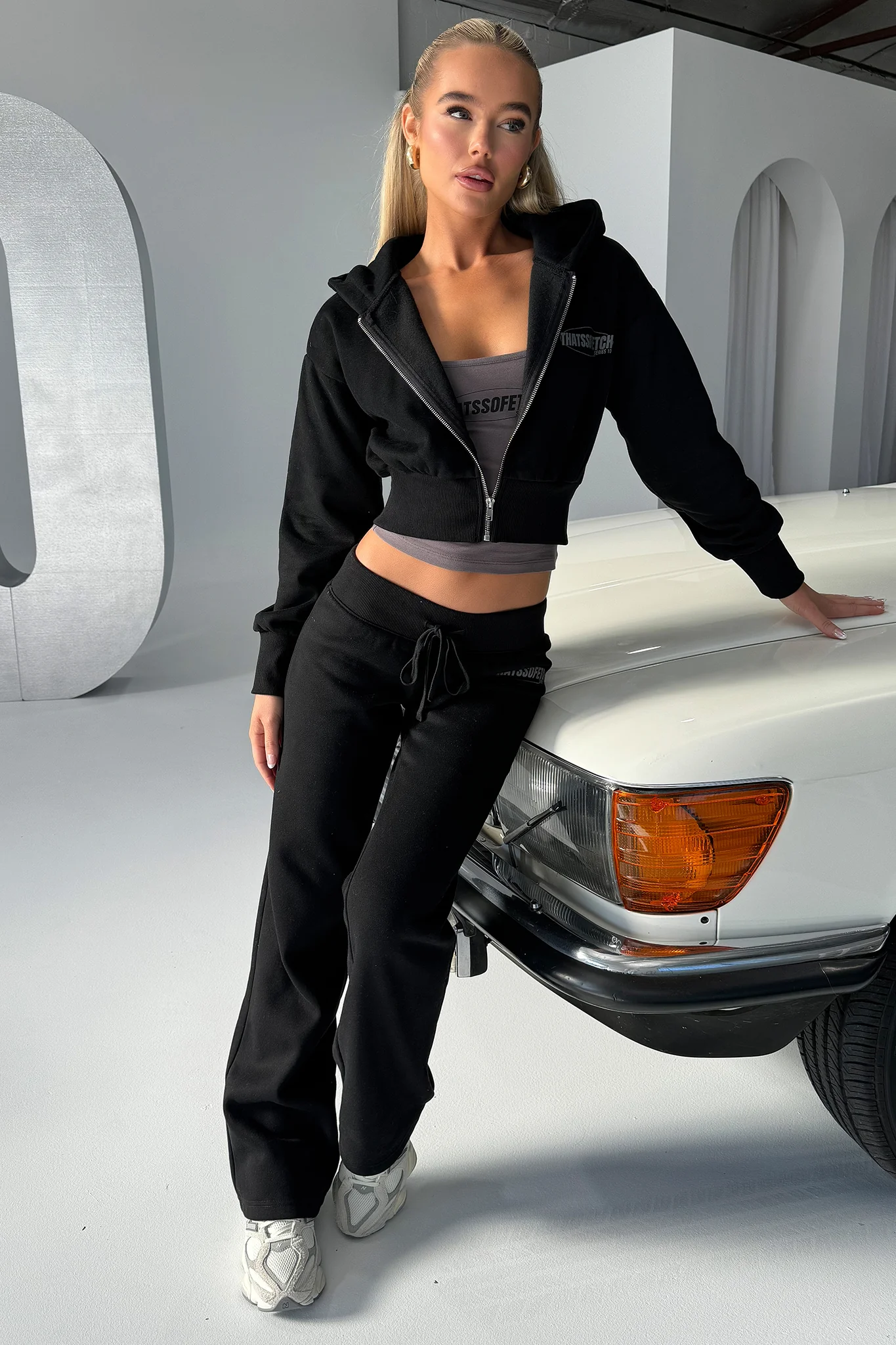 13995-series-10-cropped-jacket-black-1.jpg