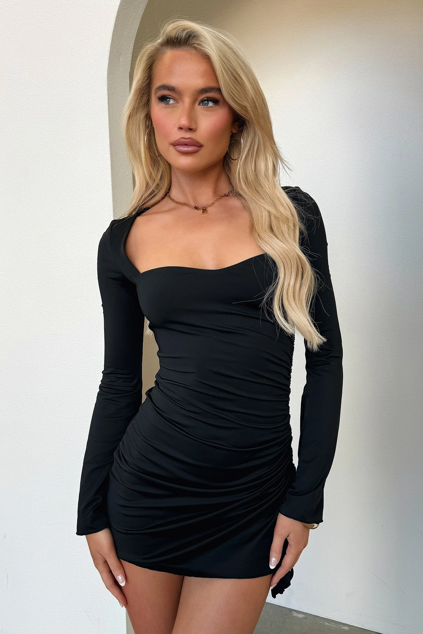 14884-neyster-dress-black-1.webp