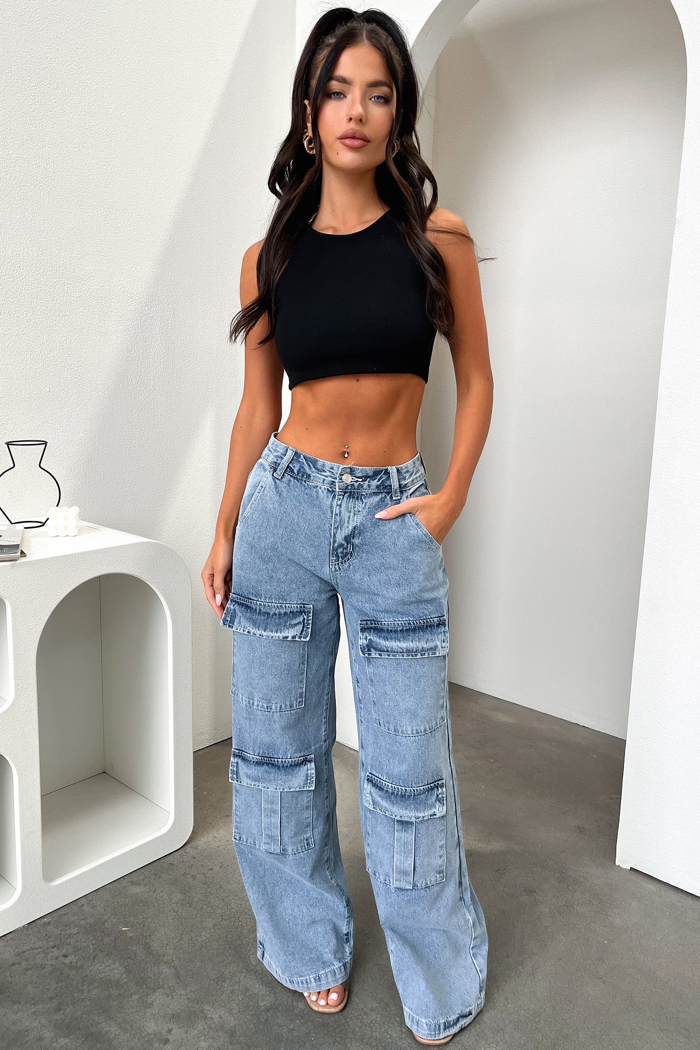 1525-adelina-crop-black-1.jpg