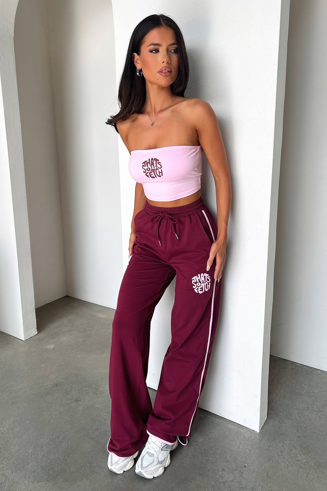16882-beckham-wide-leg-pants-burgundy-1.jpg