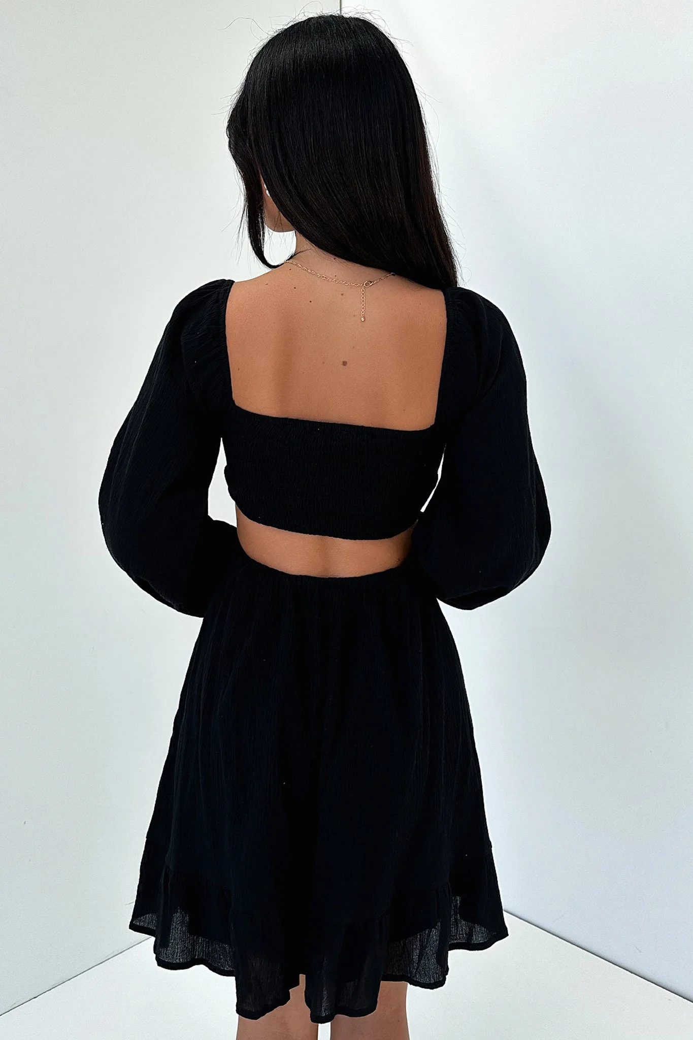 16907-nicole-dress-black-1.webp