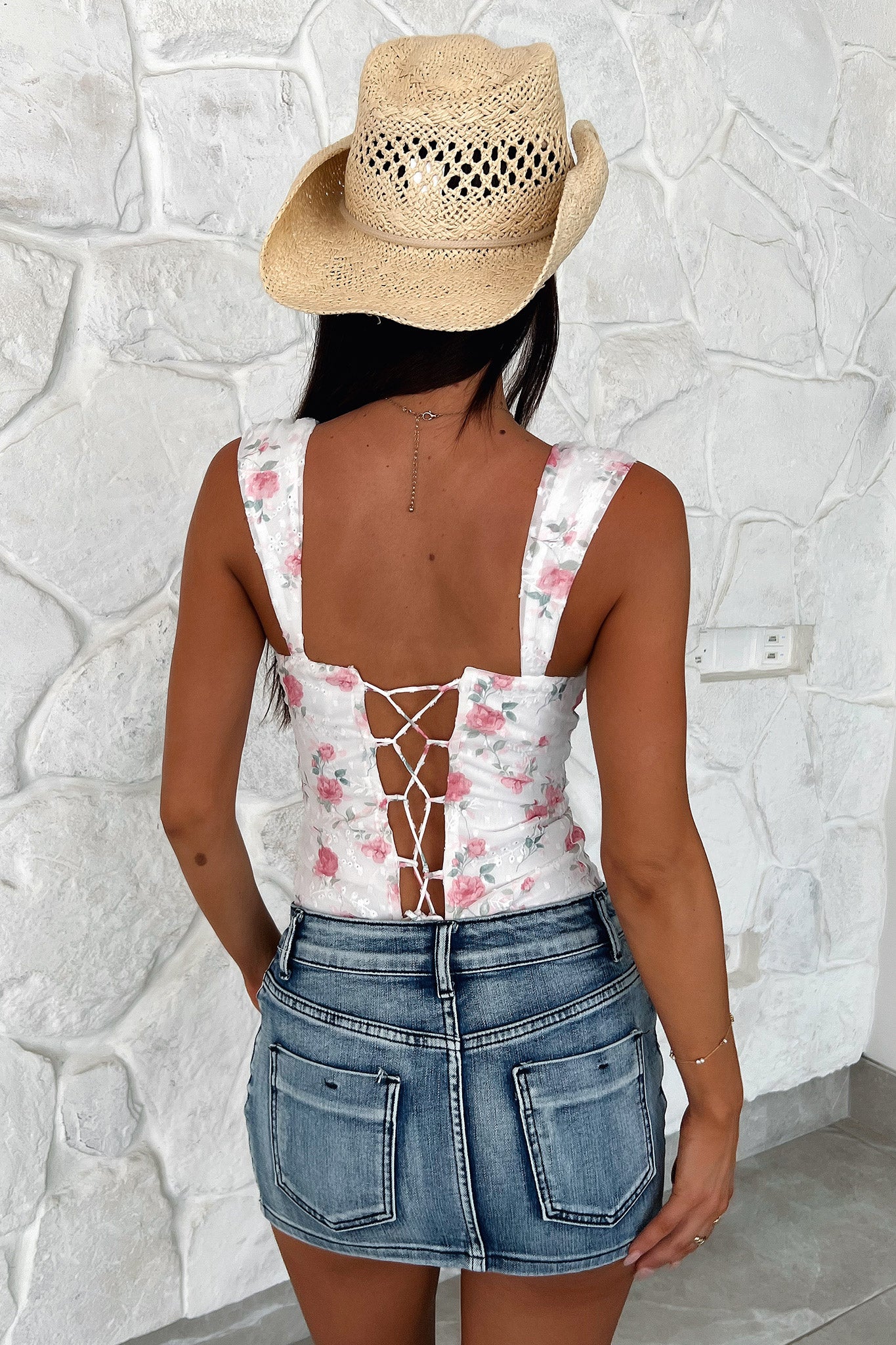 17379-leia-top-pink-floral-1.jpg