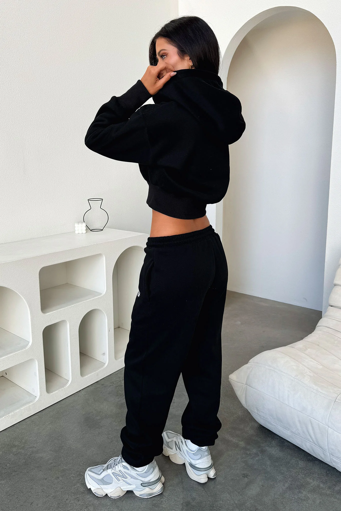 17764-kaztek-cropped-jacket-black-1.webp