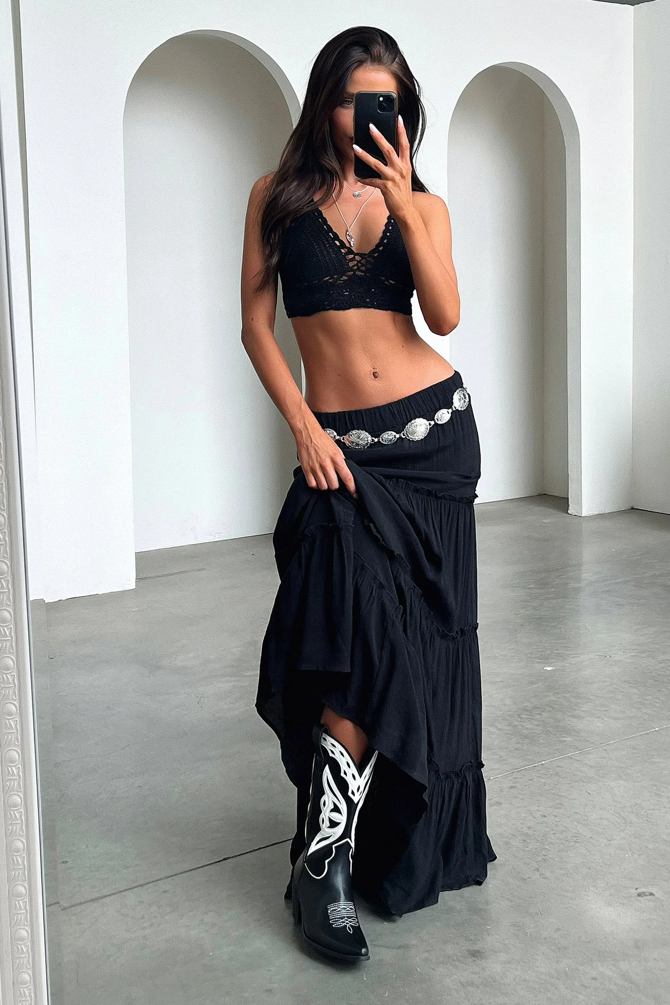 18580-valetta-crochet-halter-crop-black-1.jpg