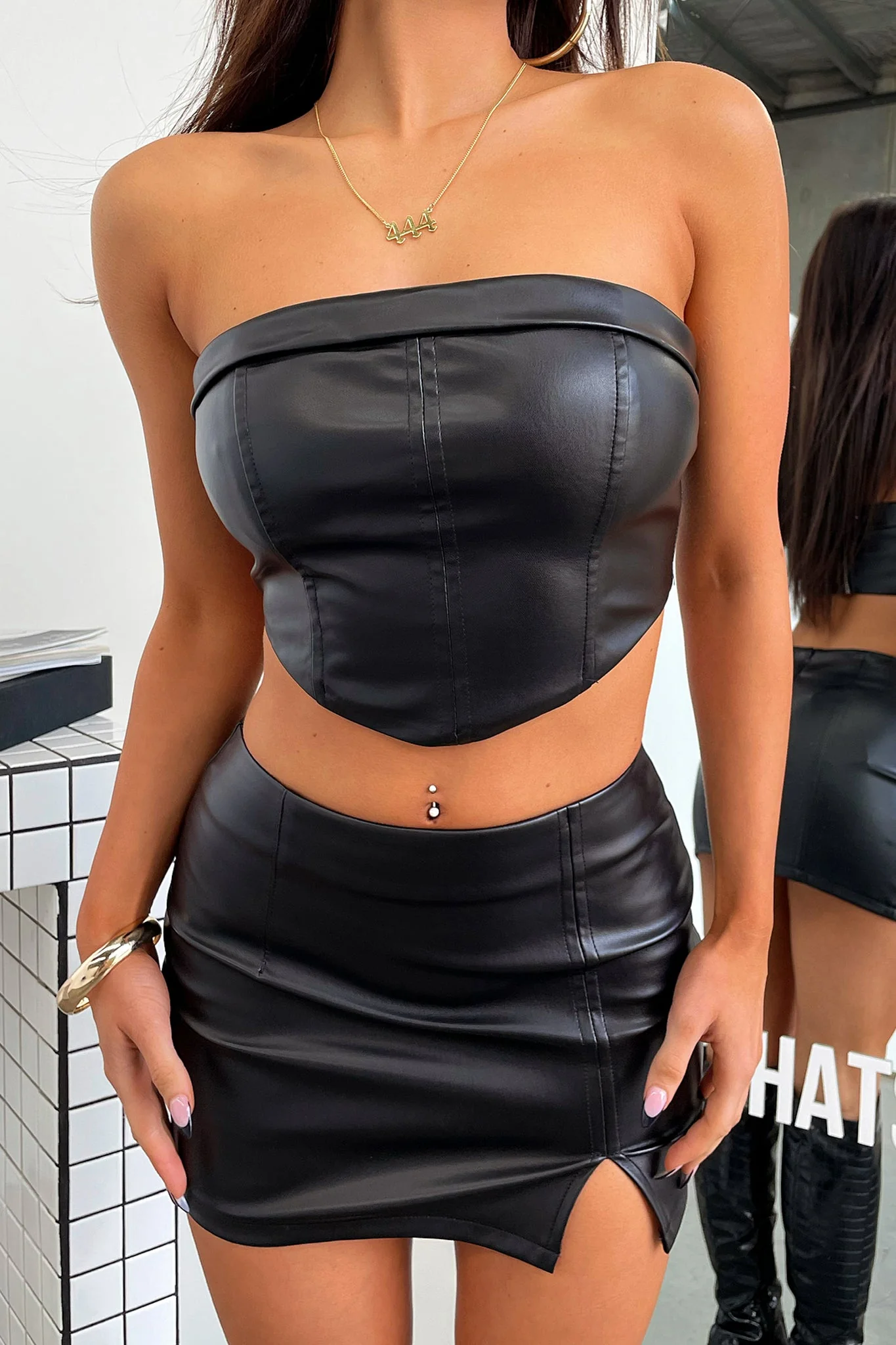 20078-marin-crop-black-pu-1.webp