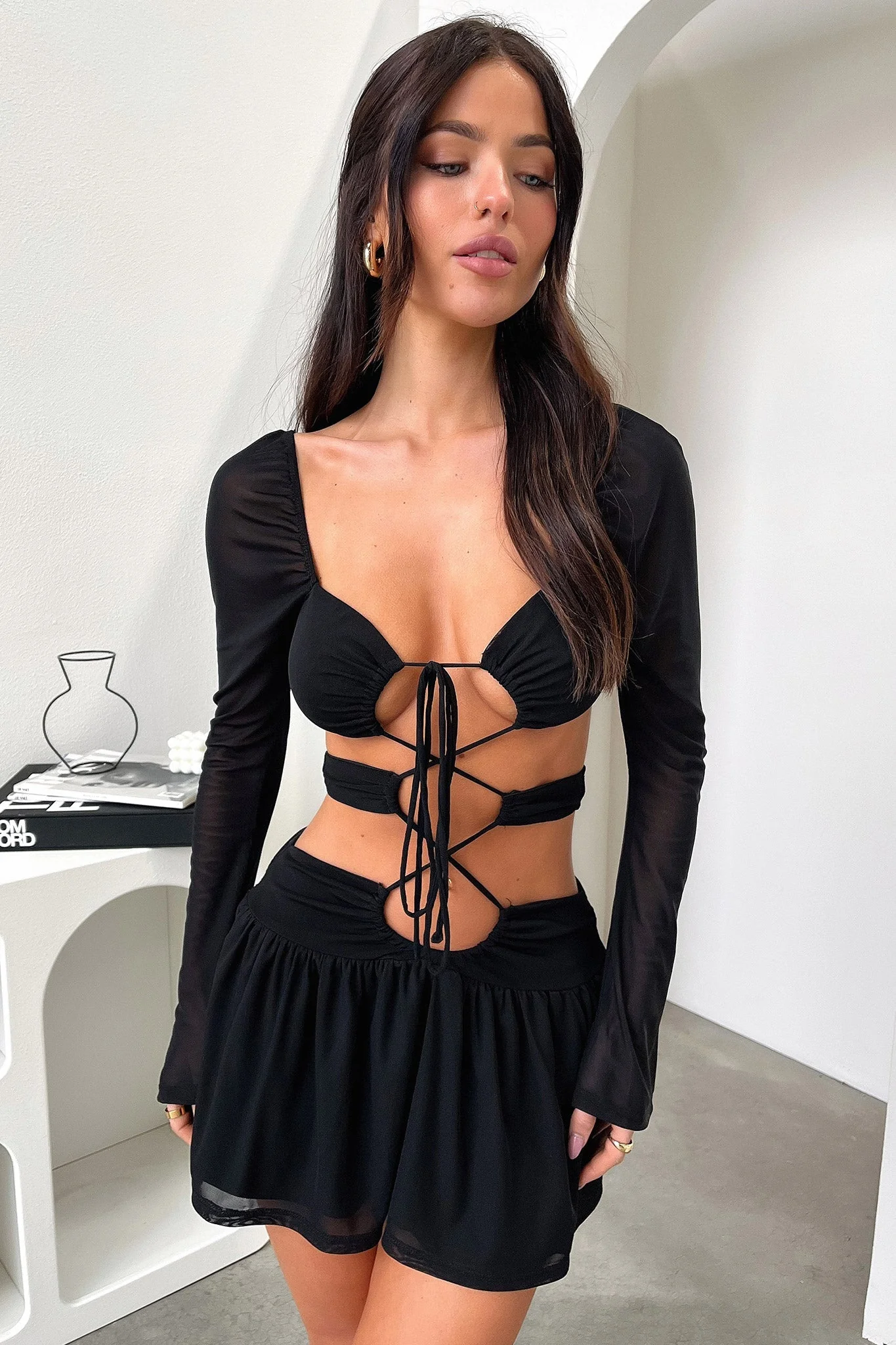 21103-ileana-dress-black-1.jpg