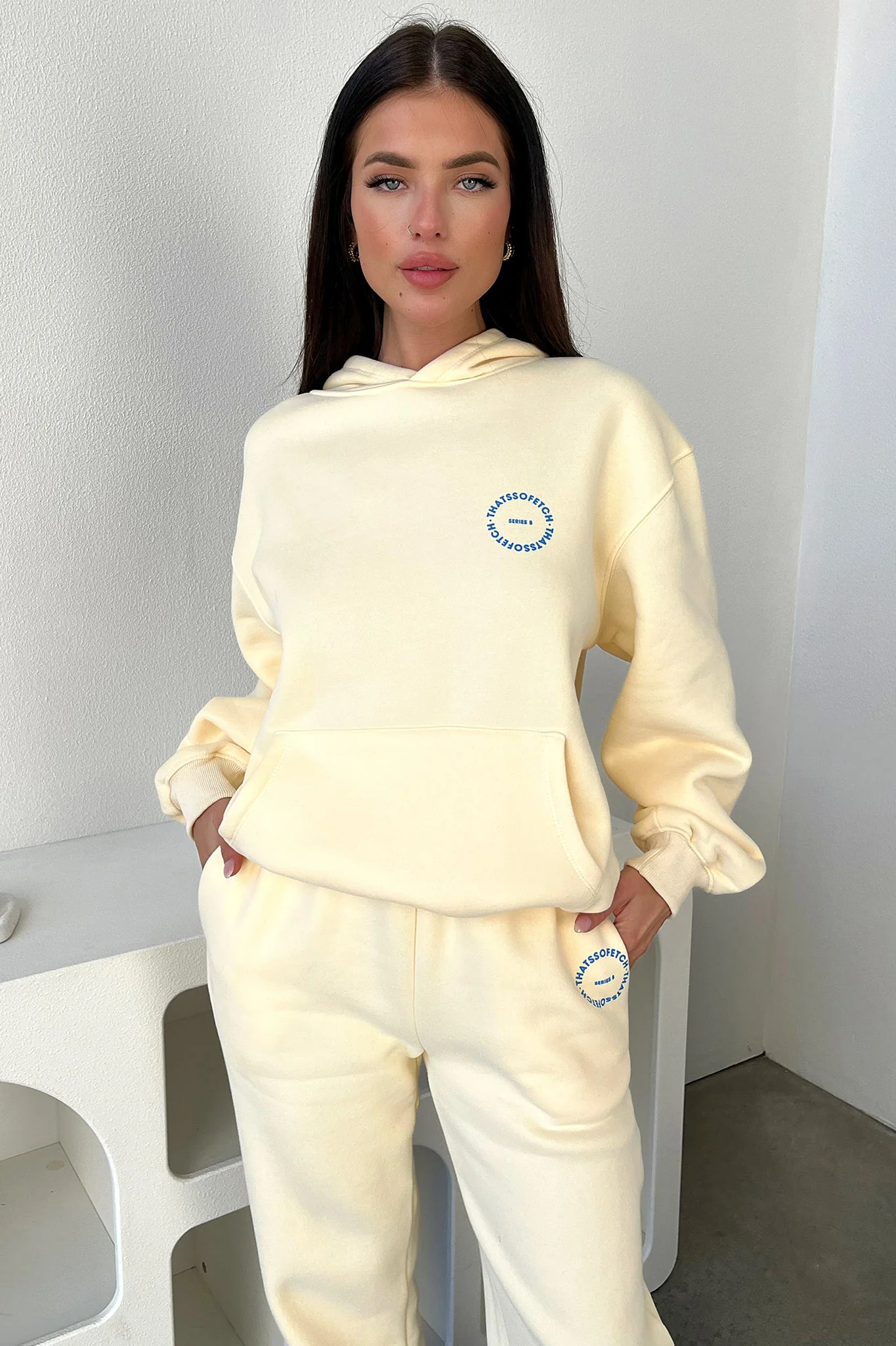 21502-series-8-sweatpants-cream-1.webp