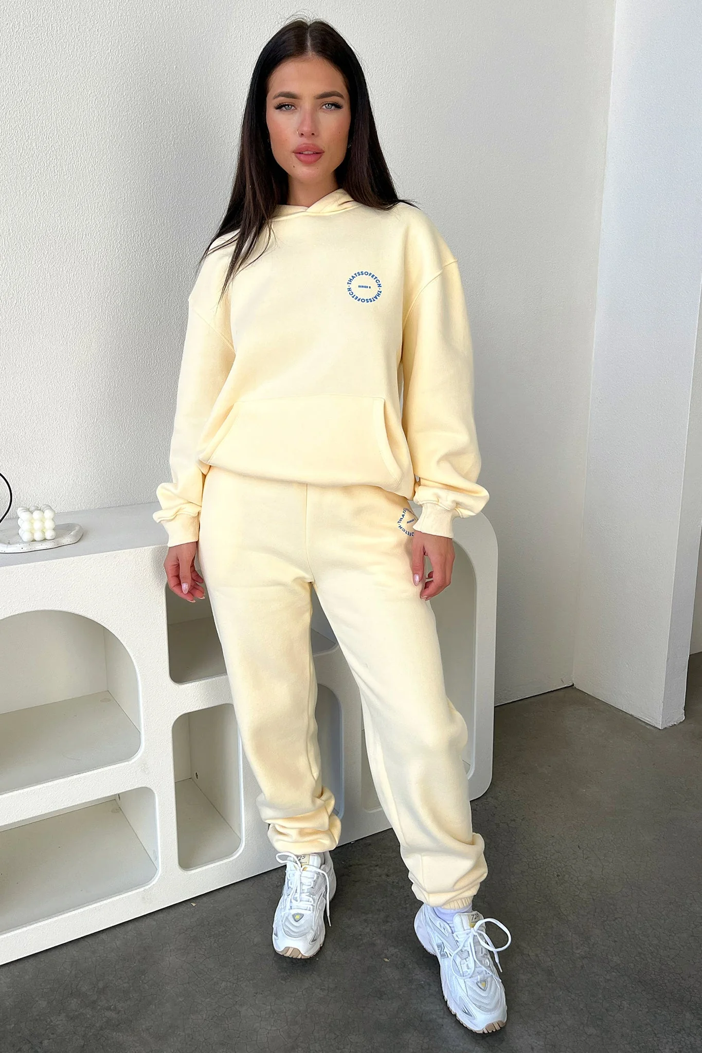 21502-series-8-sweatpants-cream-1.webp