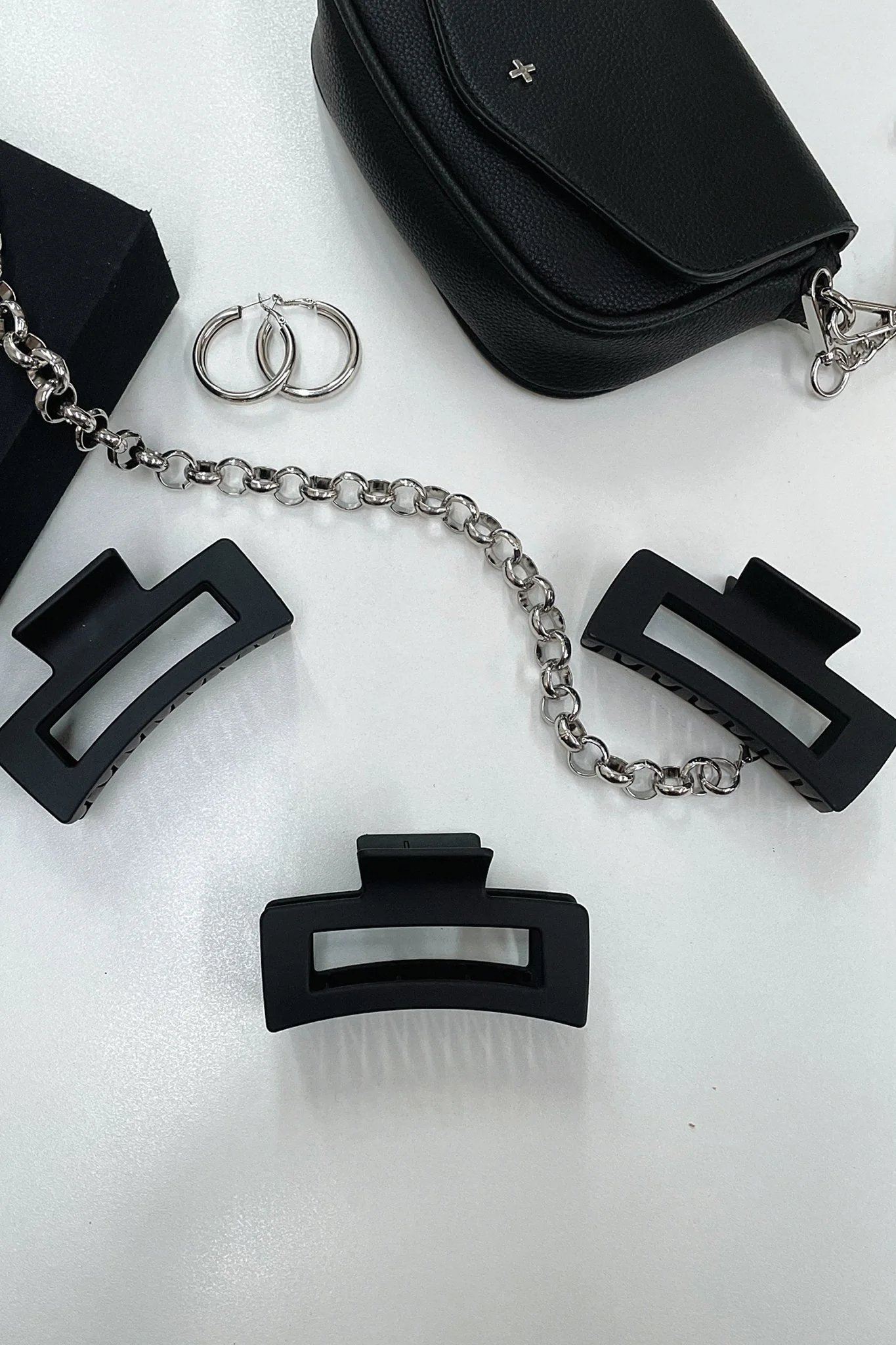 216-mika-claw-clip-black-1.webp