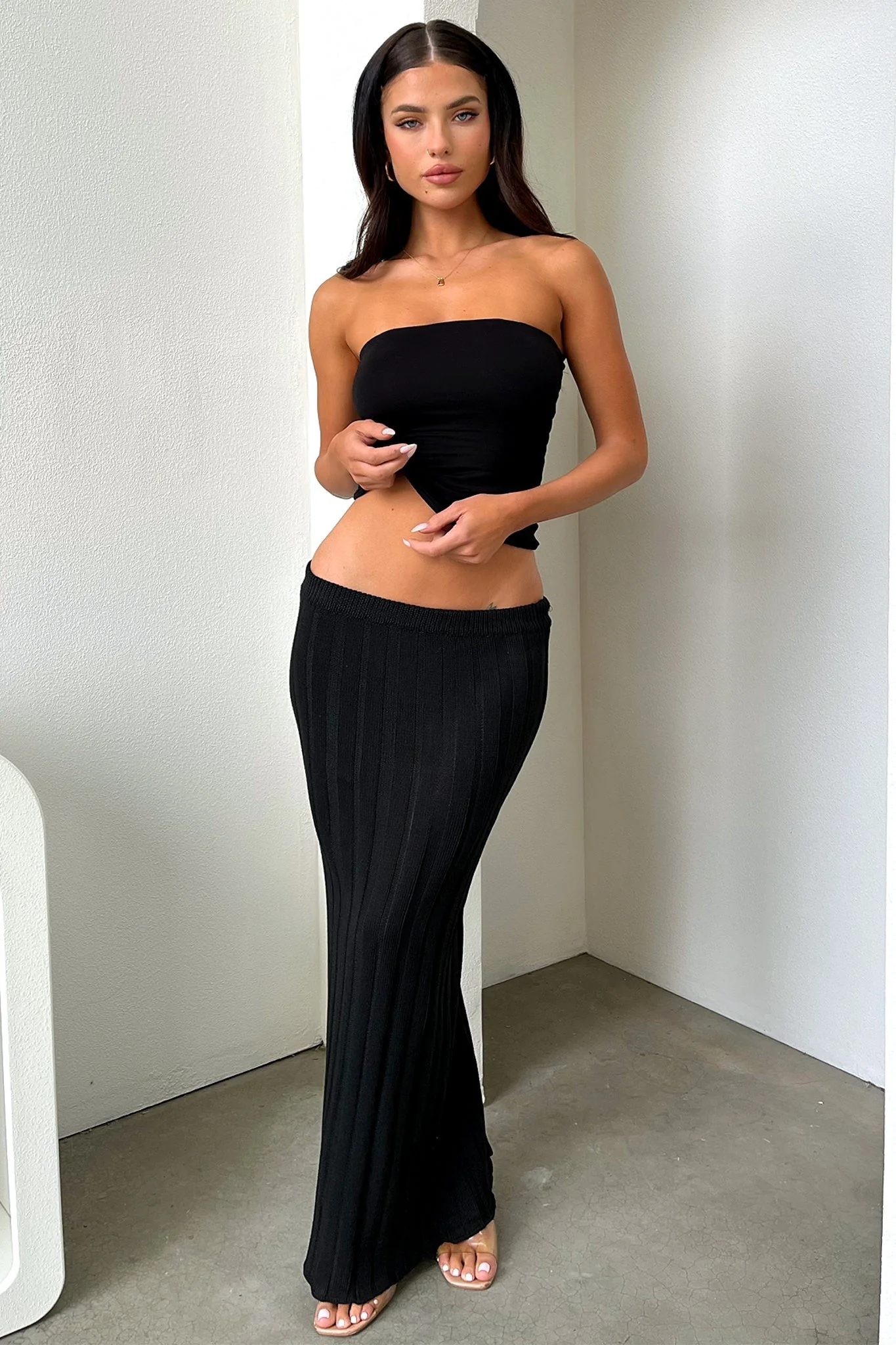 21633-sameera-maxi-skirt-black-1.jpg