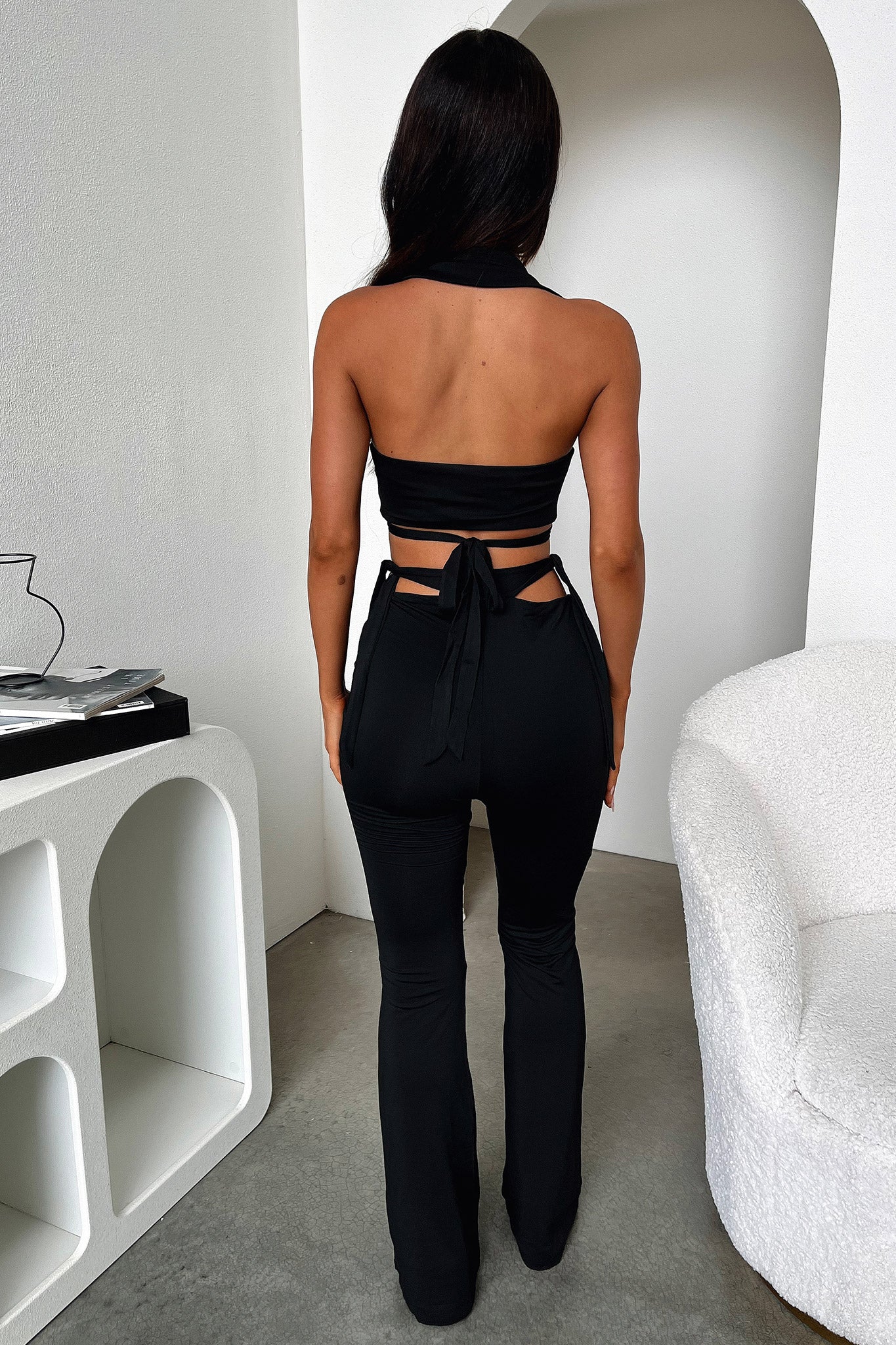 21855-thia-flare-pants-black-1.jpg