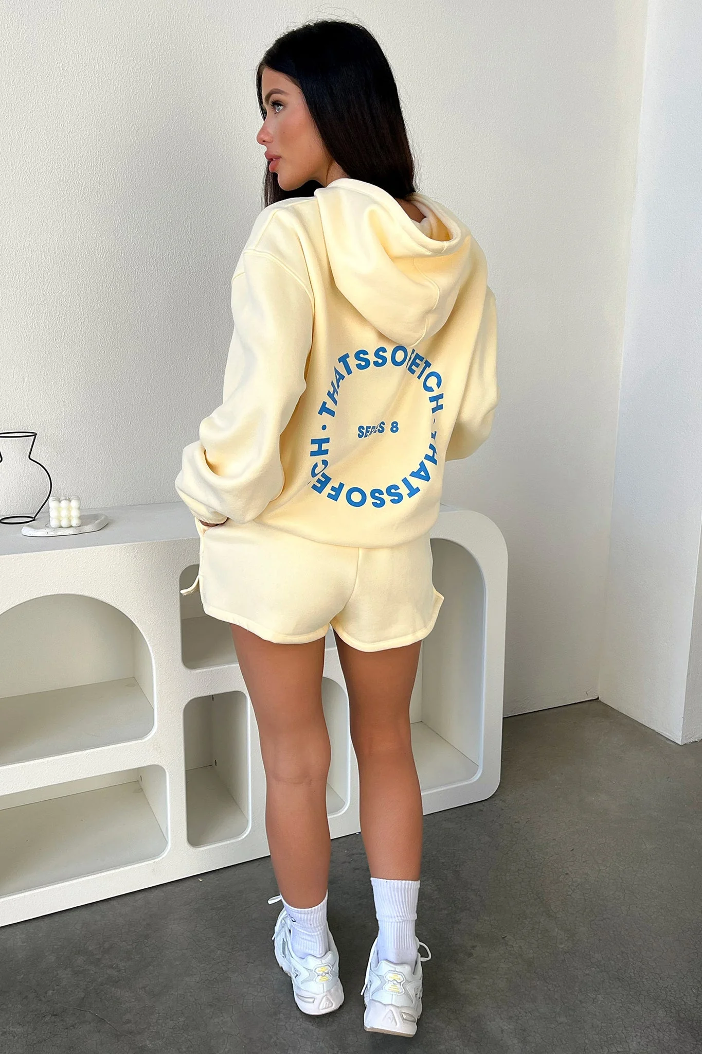 21968-series-8-shorts-cream-1.webp