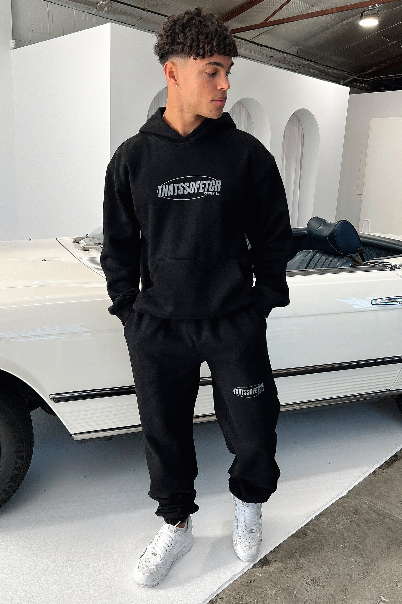 22425-series-10-sweatpants-black-1.jpg