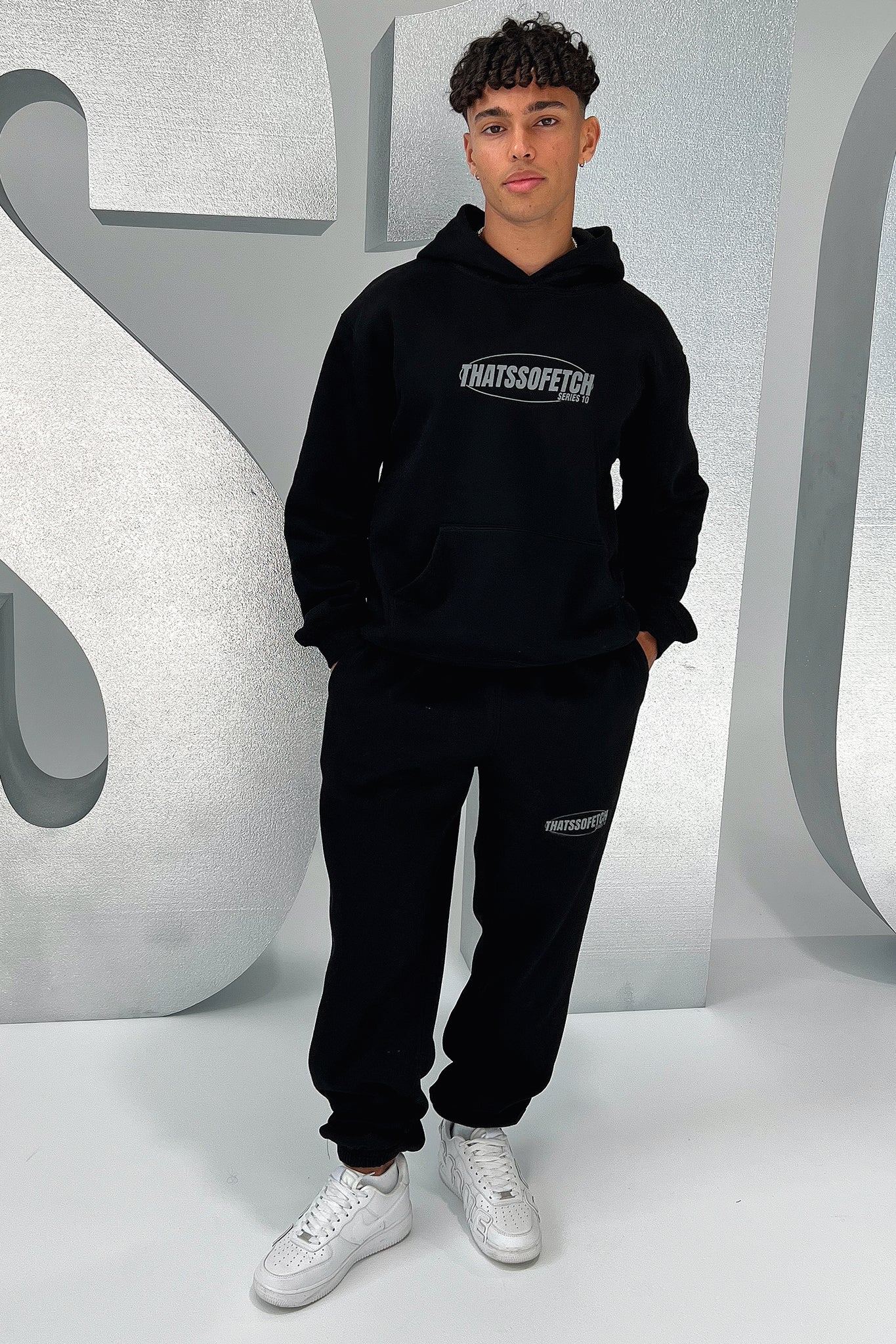 22425-series-10-sweatpants-black-1.jpg