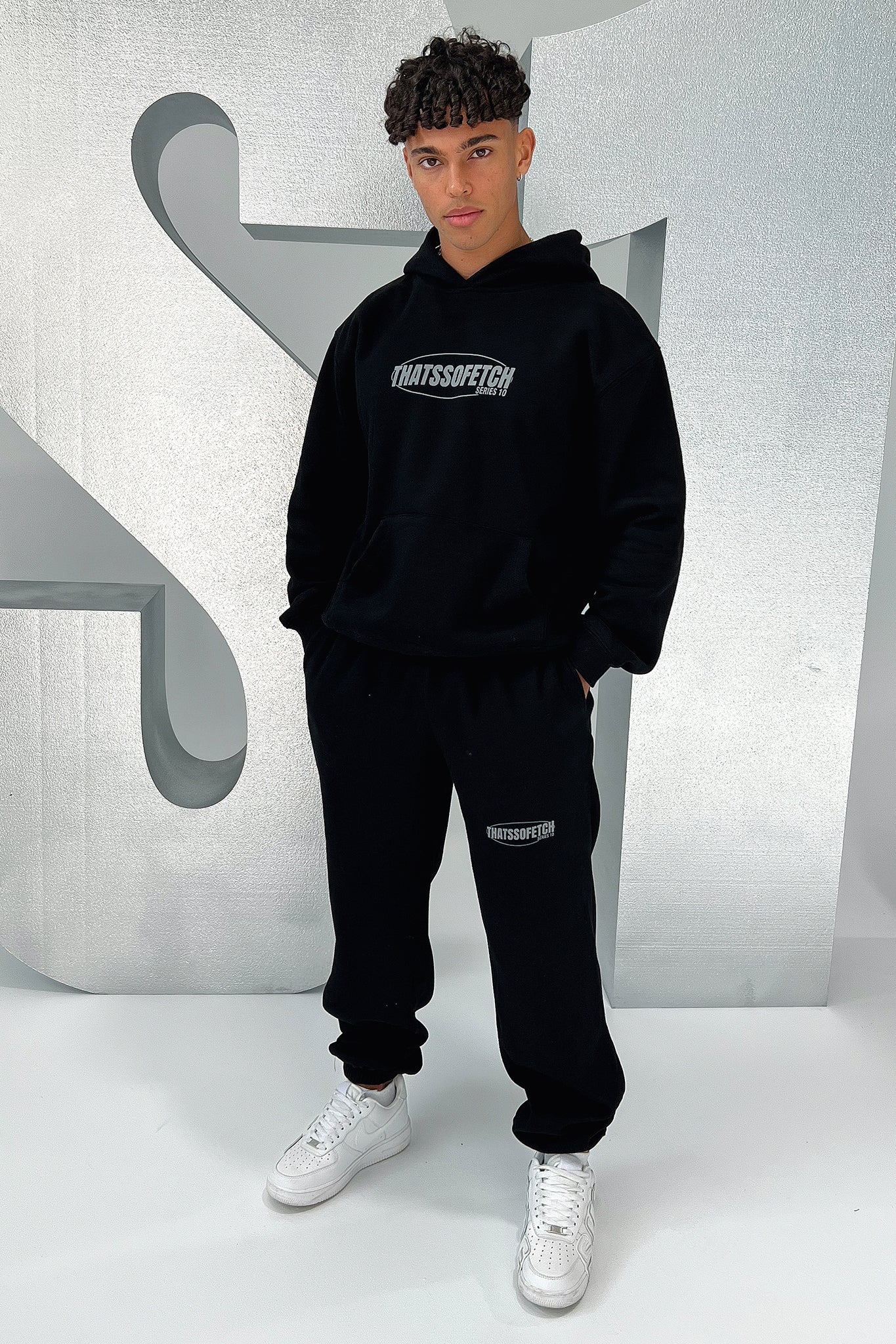 22425-series-10-sweatpants-black-1.jpg