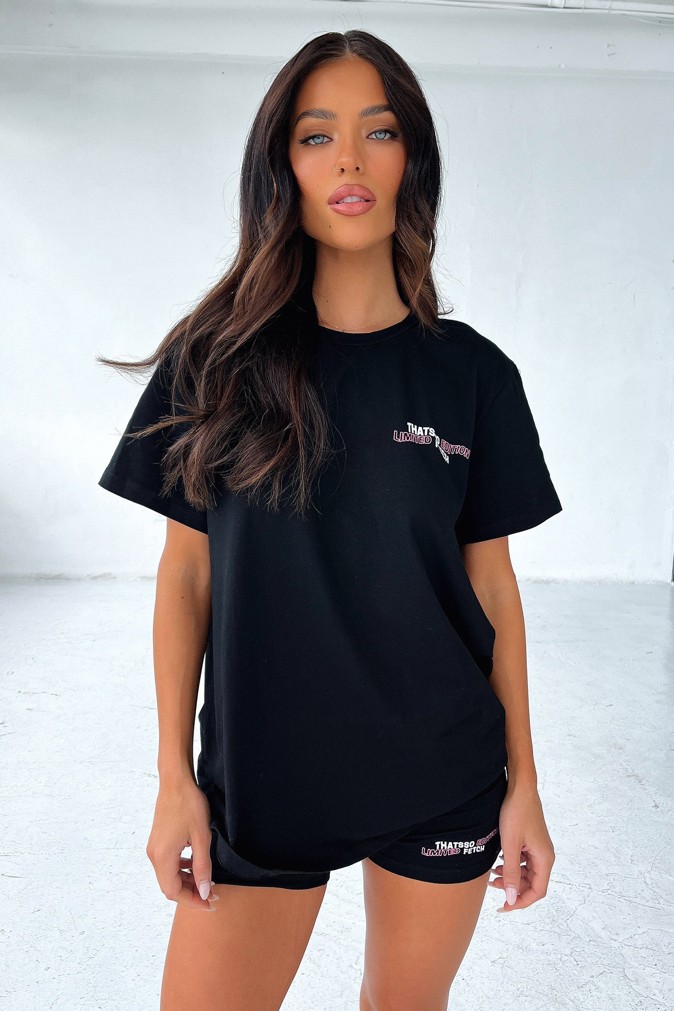 22457-limited-edition-oversized-tee-black-1.jpg