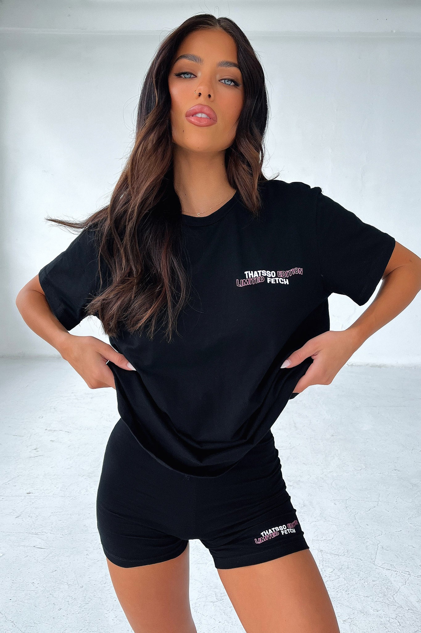 22457-limited-edition-oversized-tee-black-1.jpg
