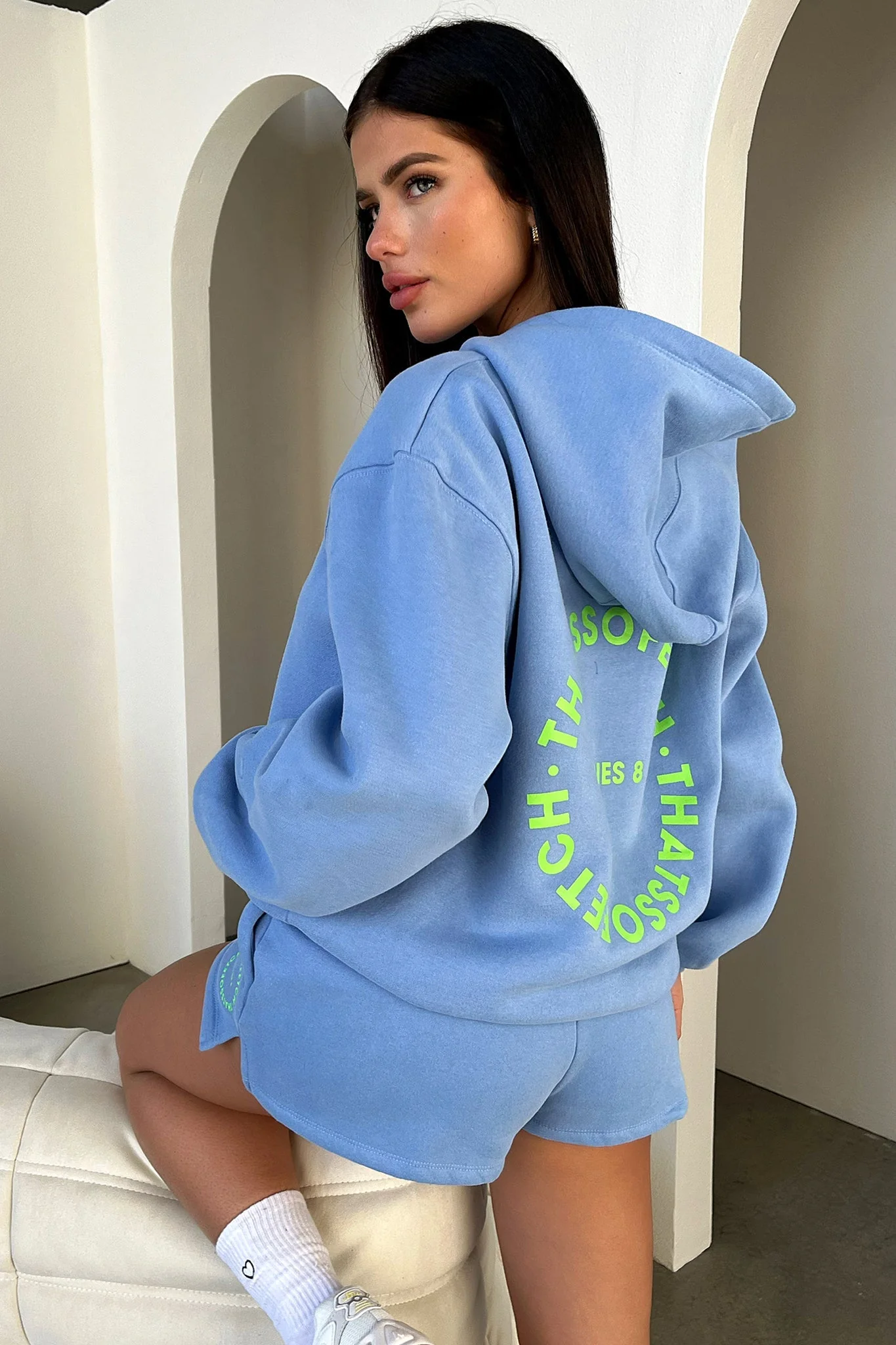 22498-series-8-shorts-blue-1.webp