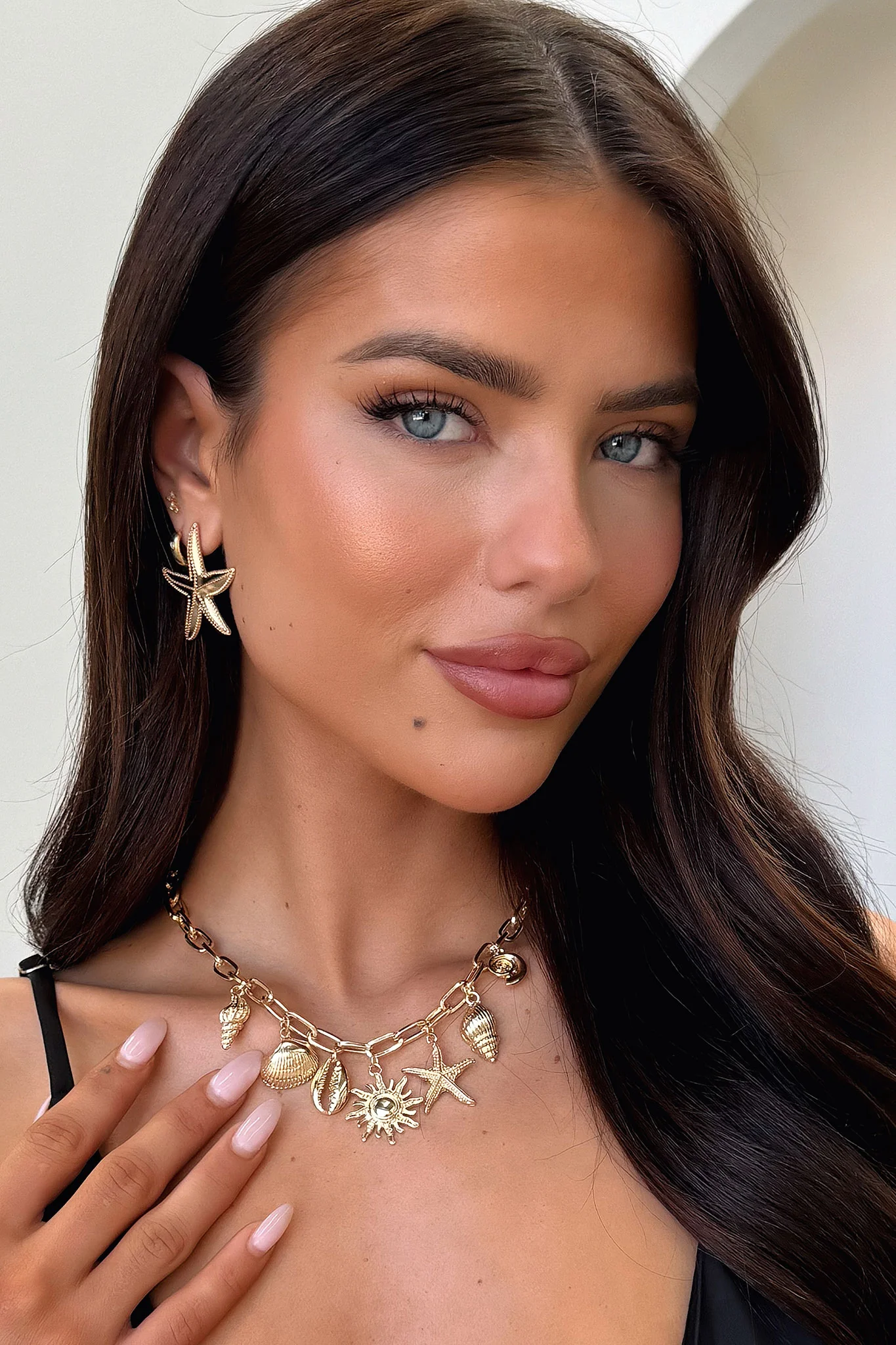 2317-coralie-necklace-gold-1.jpg