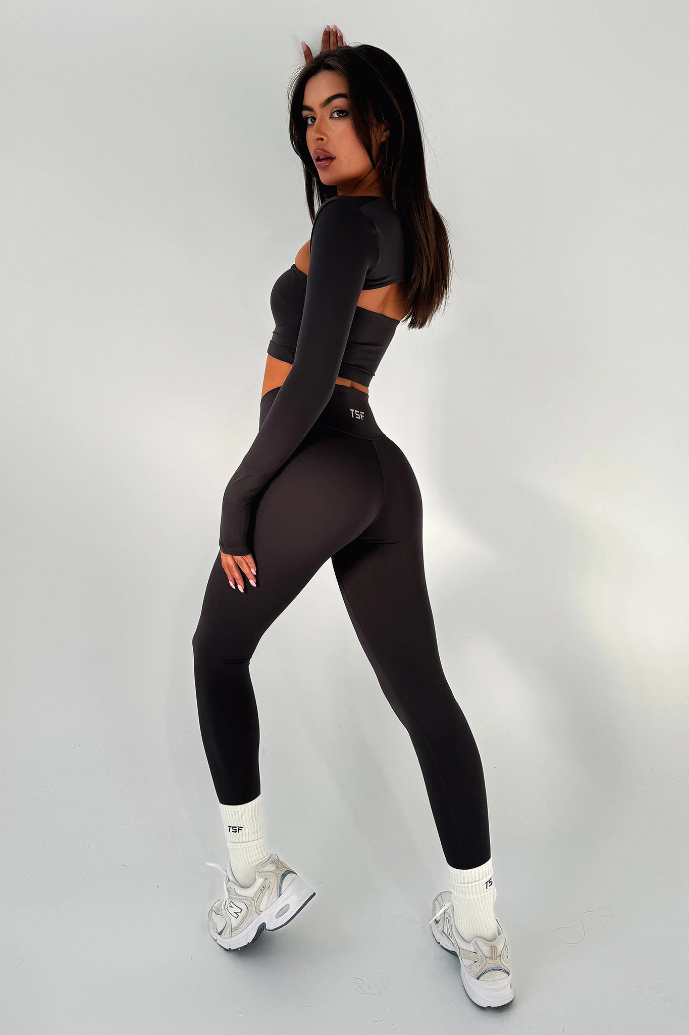 23860-koda-strapless-crop-grey-1.webp