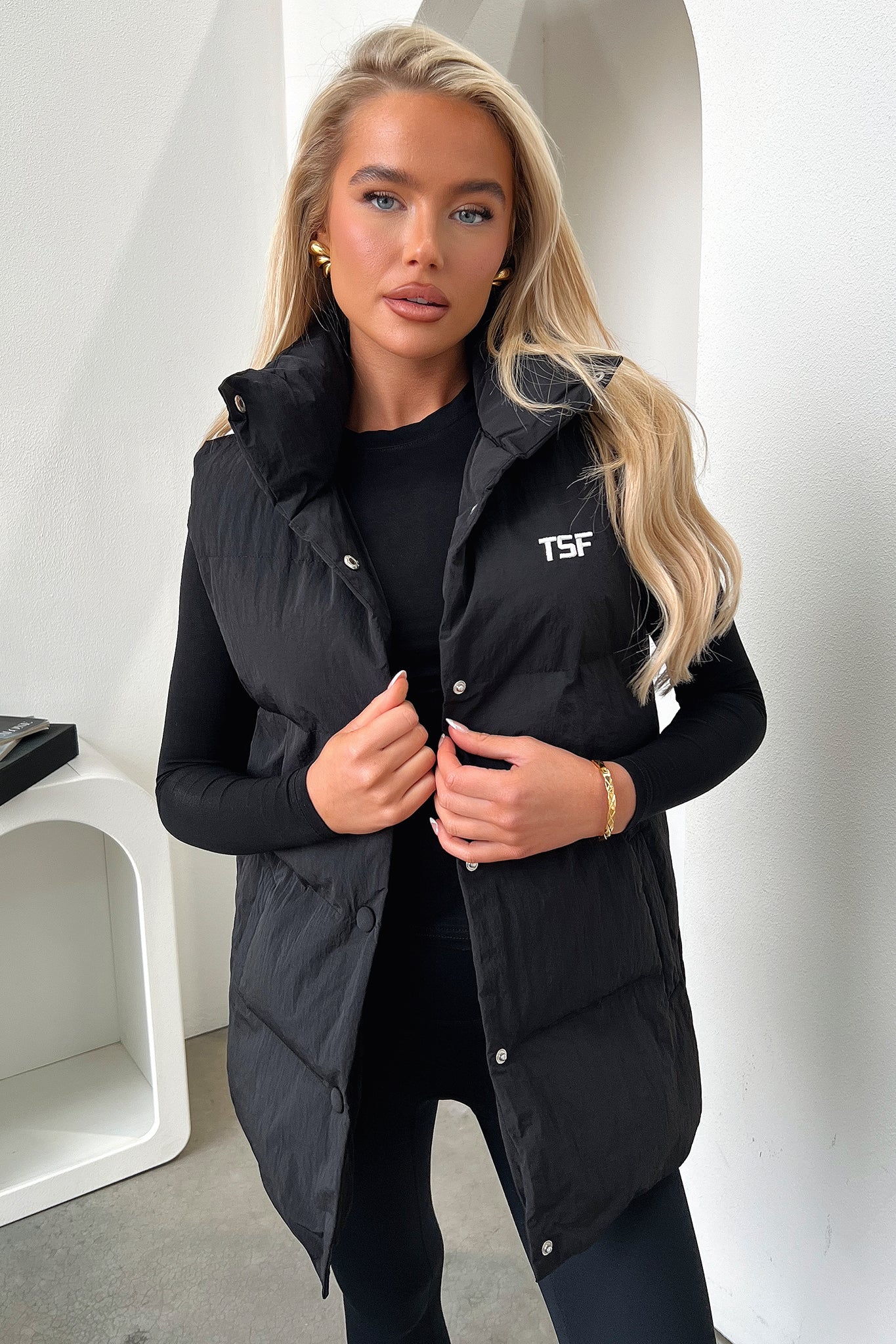 24560-sabre-puffer-vest-black-1.jpg