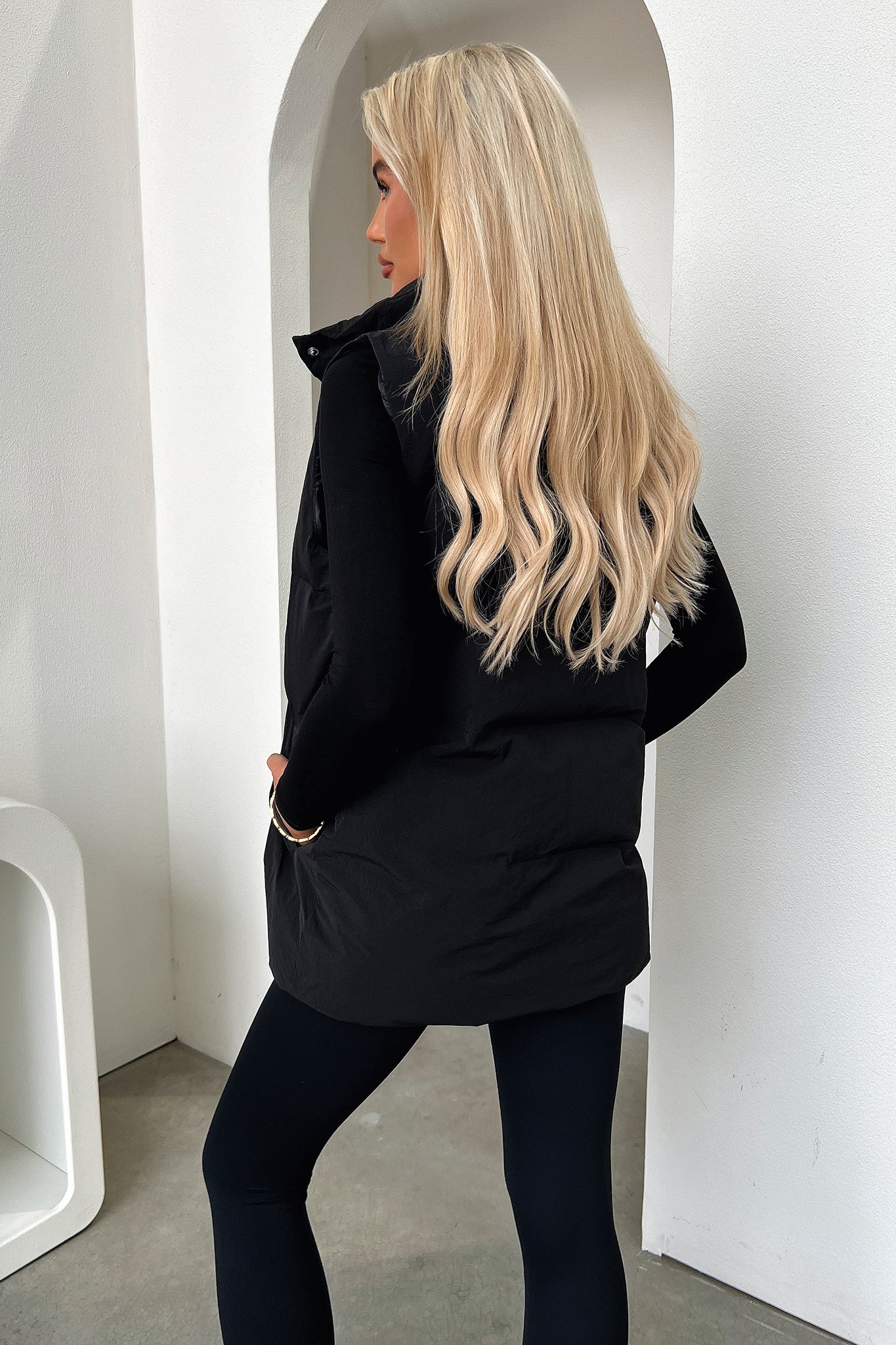 24560-sabre-puffer-vest-black-1.jpg