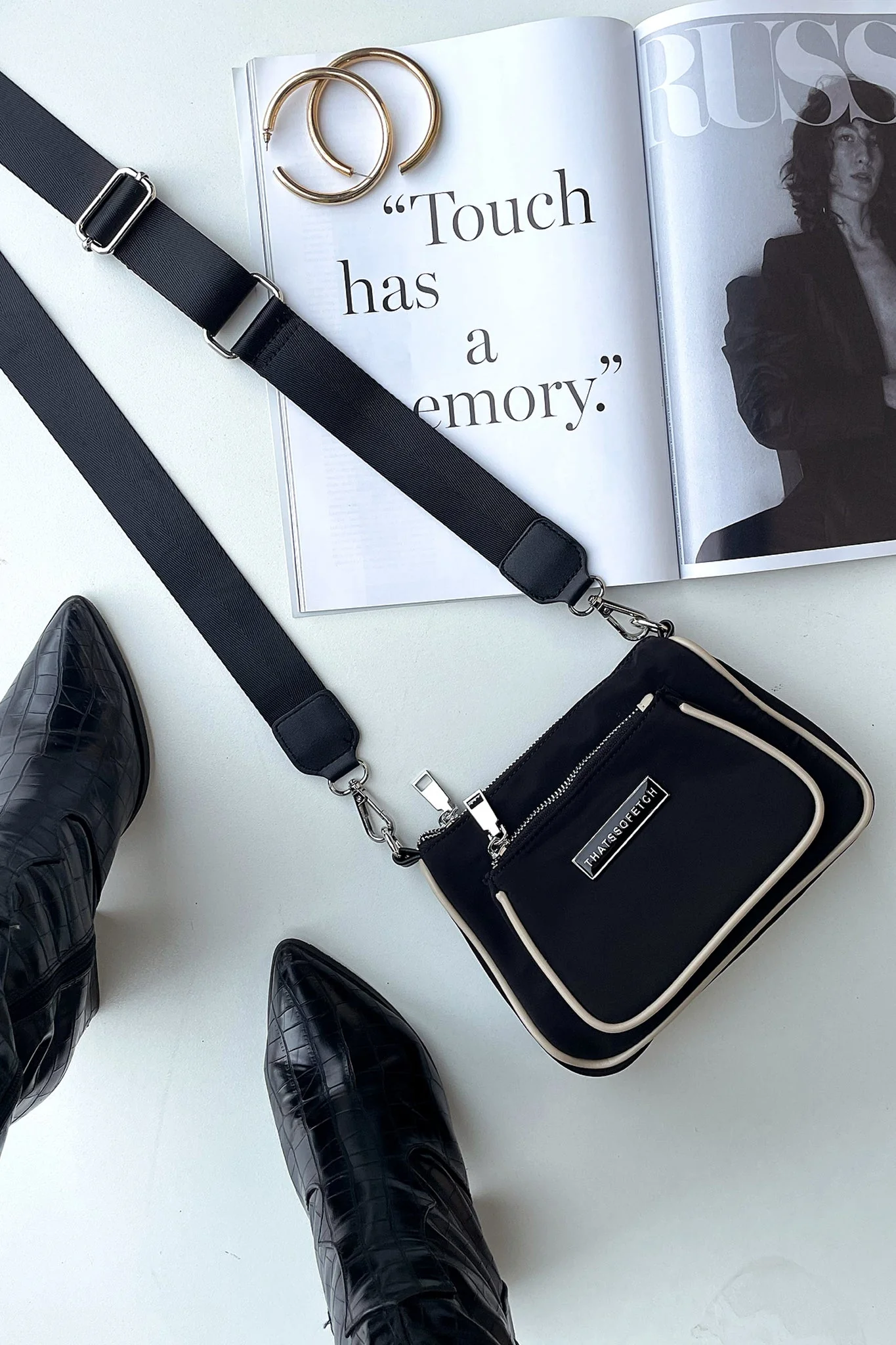 24784-paige-crossbody-bag-black-1.webp