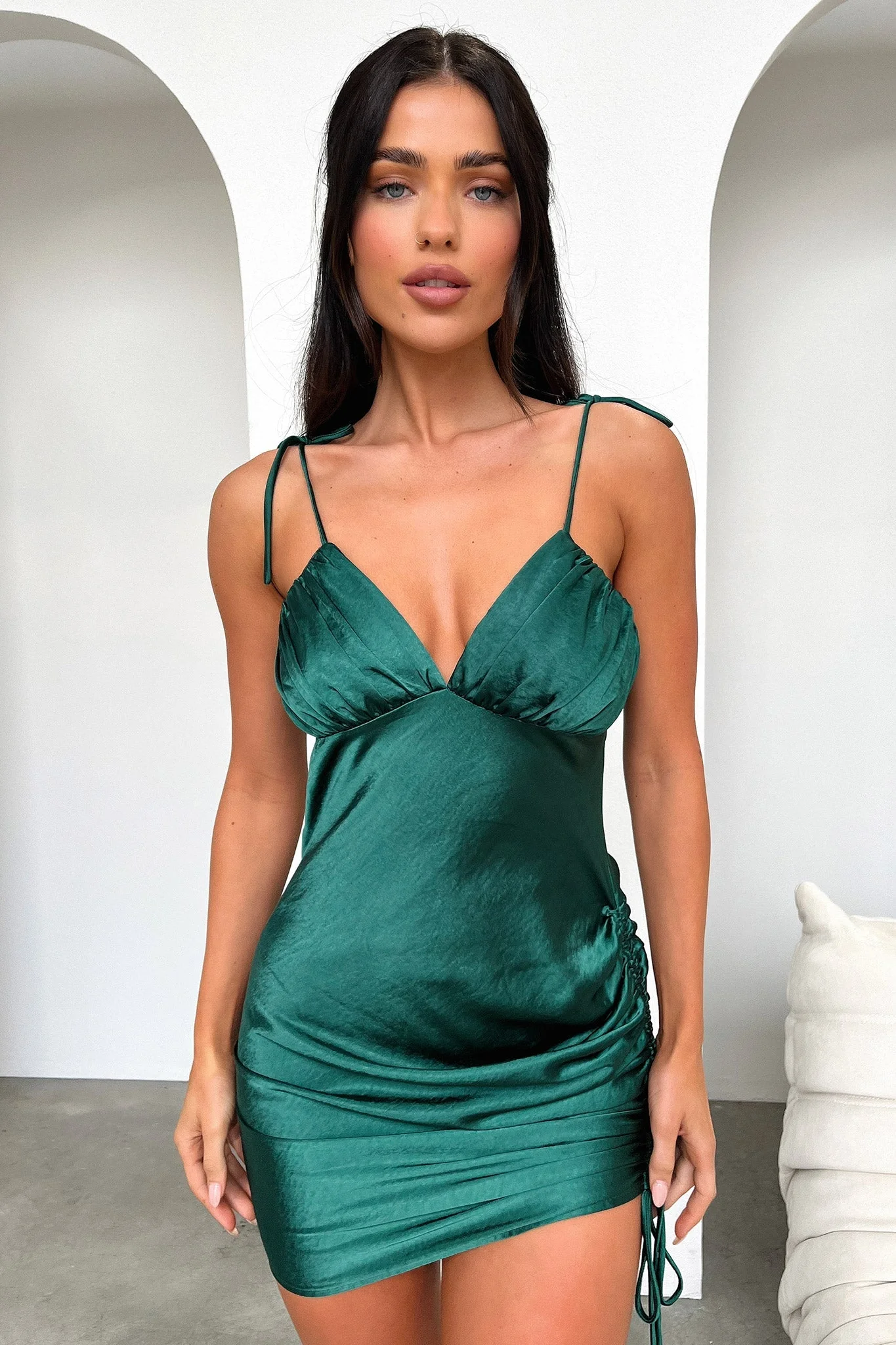 25080-wireless-dress-emerald-1.webp