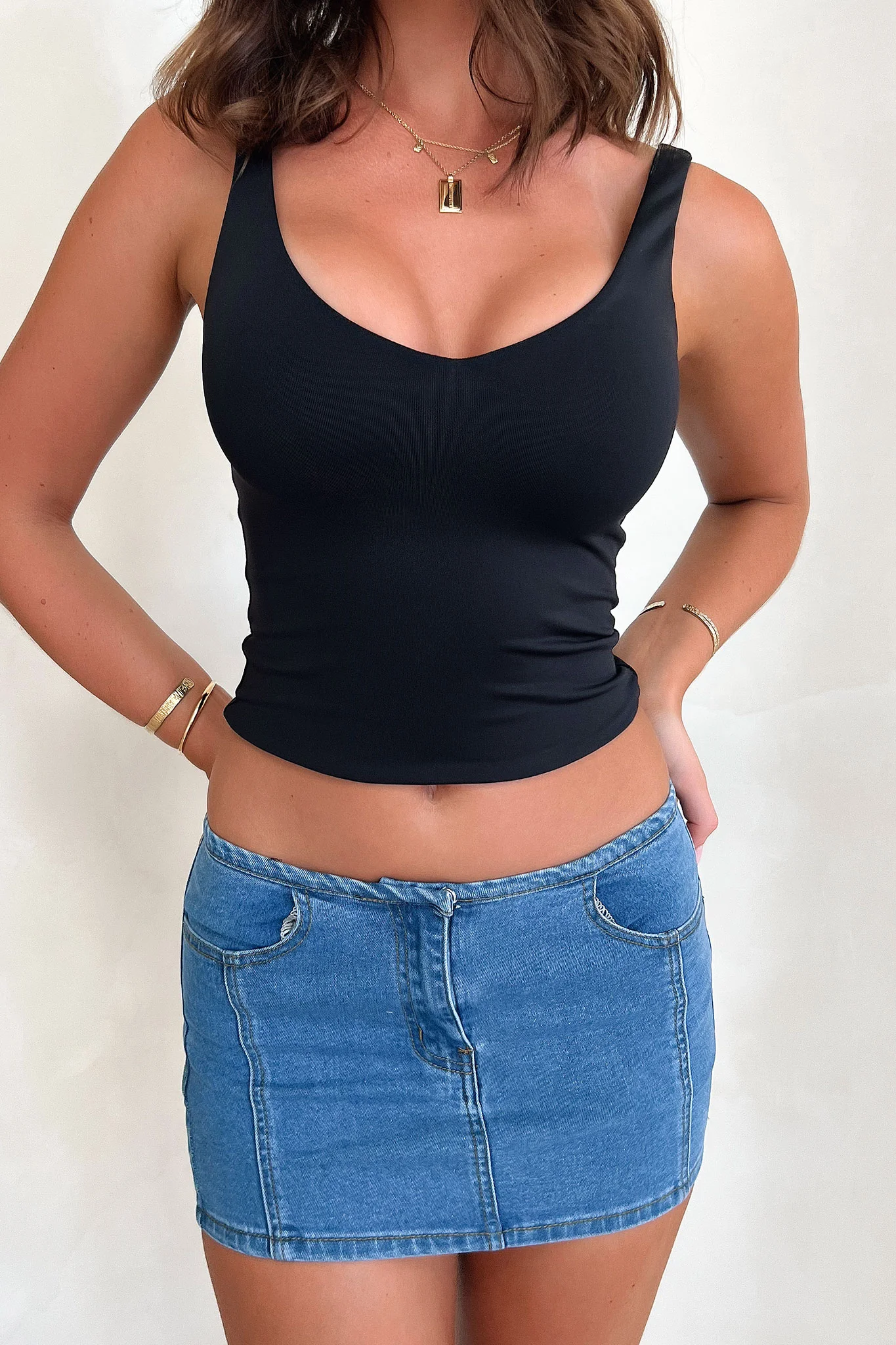 25273-rosetta-mini-denim-skirt-light-blue-1.webp