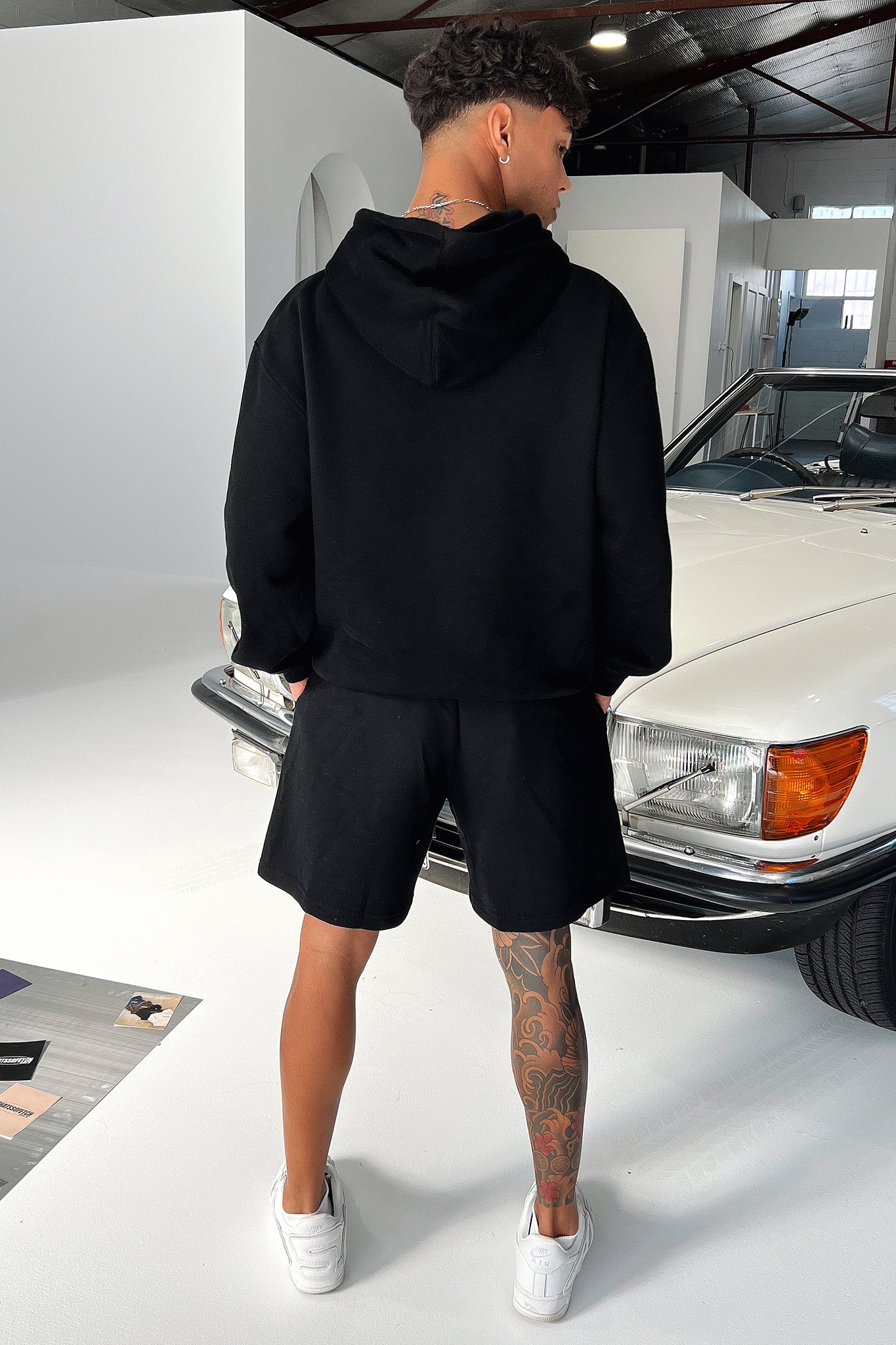 25333-series-10-3-4-shorts-black-1.jpg