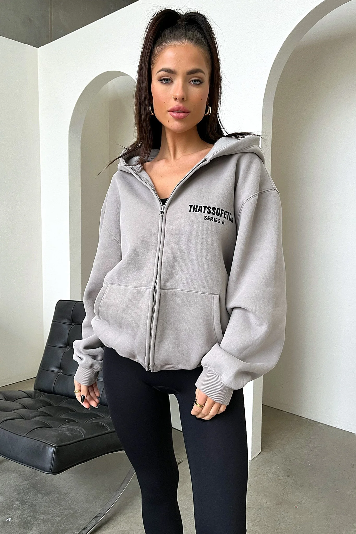 26241-series-6-zip-up-hoodie-grey-1.webp