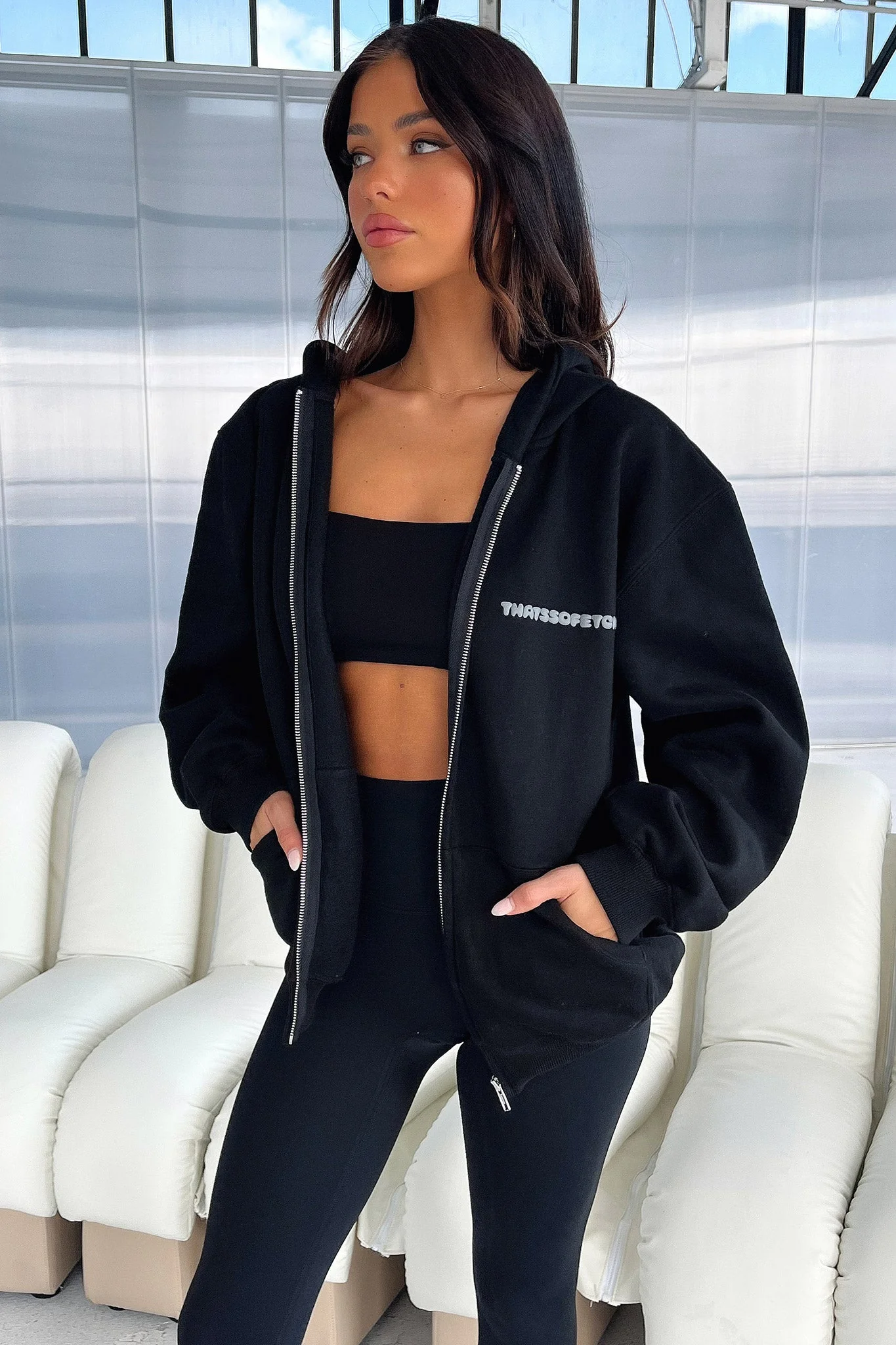 26680-series-3-zip-up-hoodie-black-1.jpg