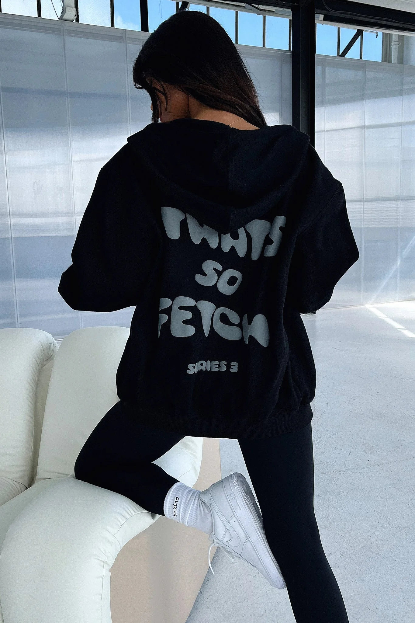 26680-series-3-zip-up-hoodie-black-1.jpg