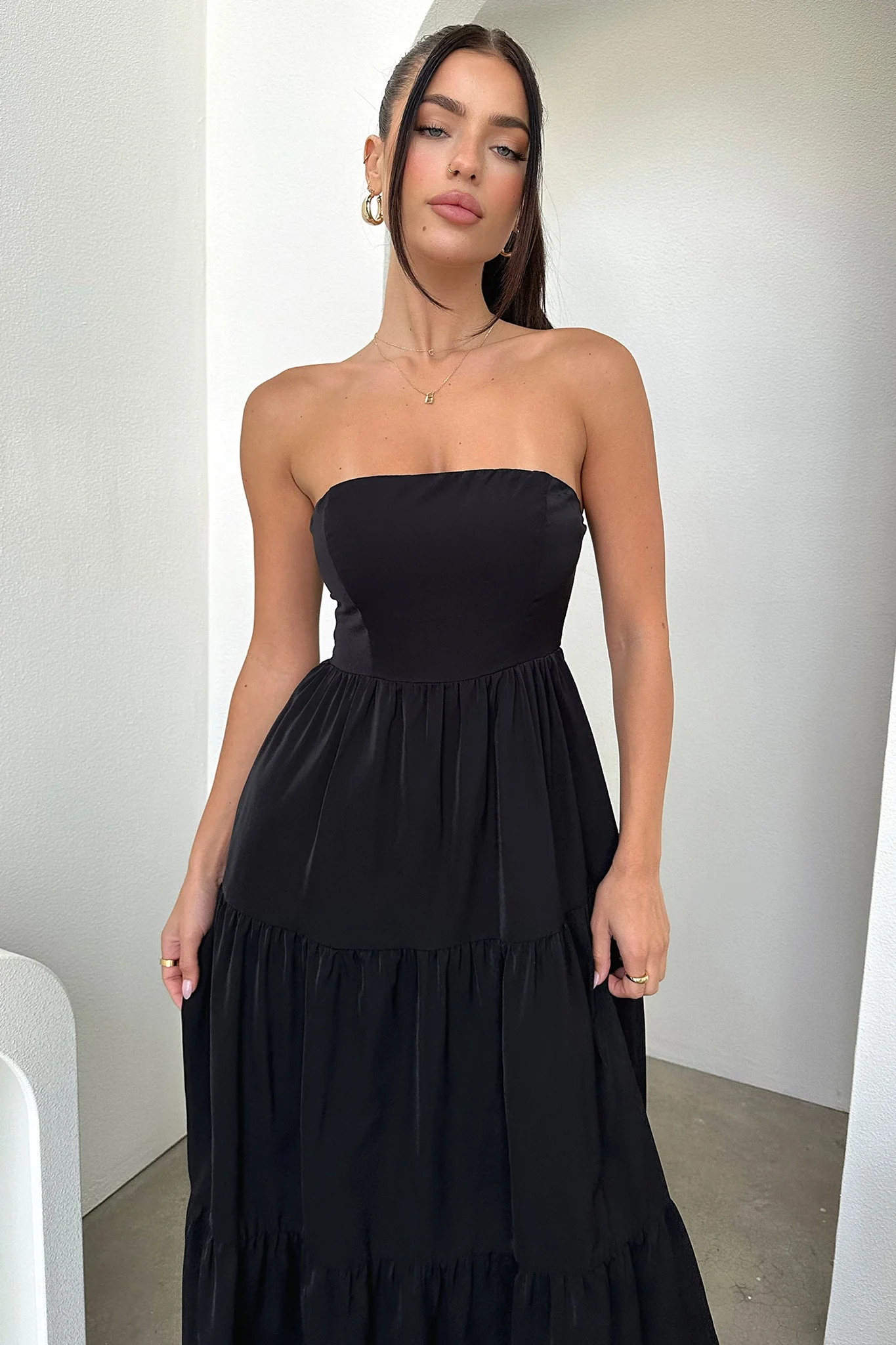 28796-hailey-maxi-dress-black-1.webp