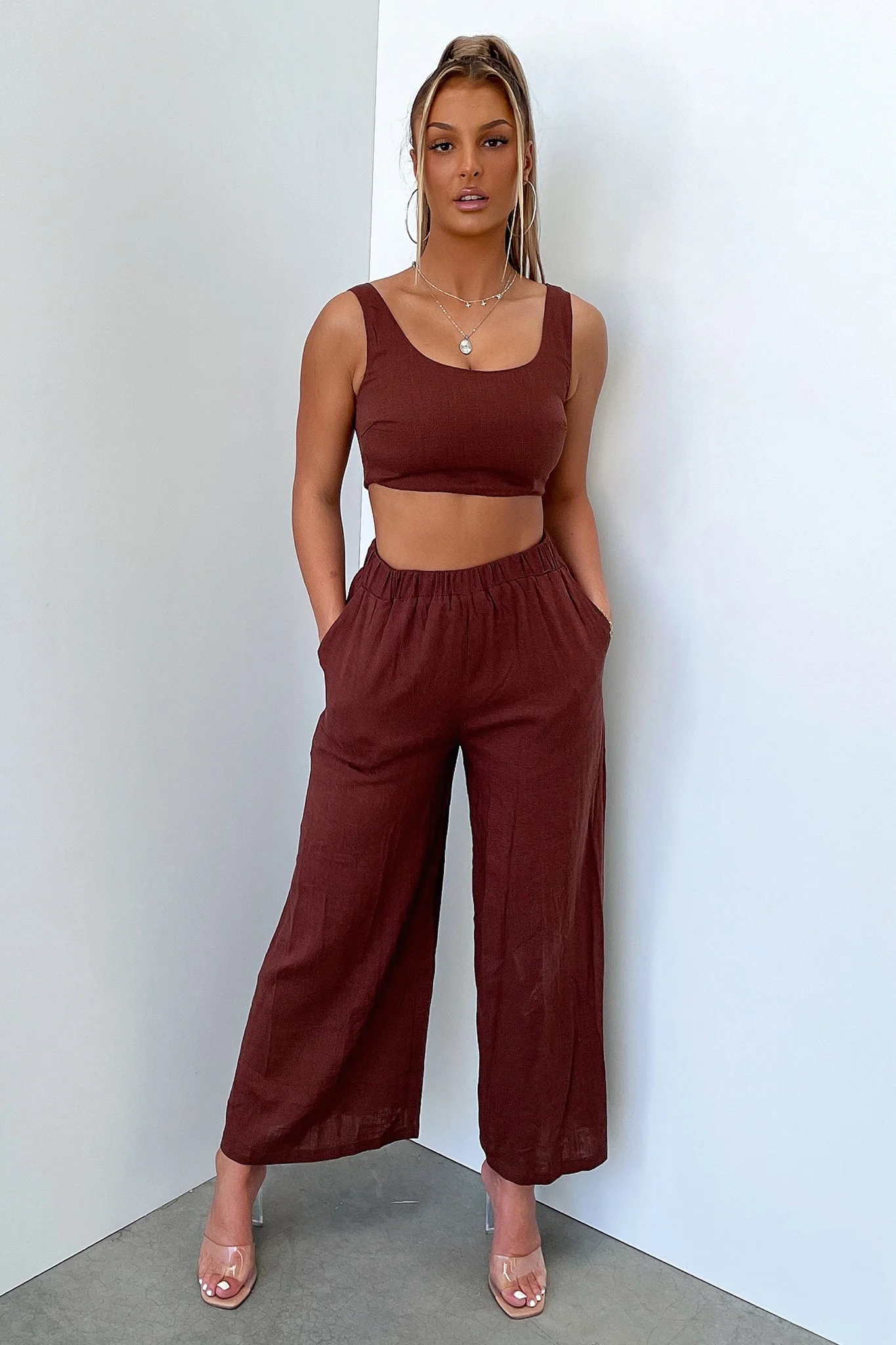 2953-inka-crop-brown-1.webp