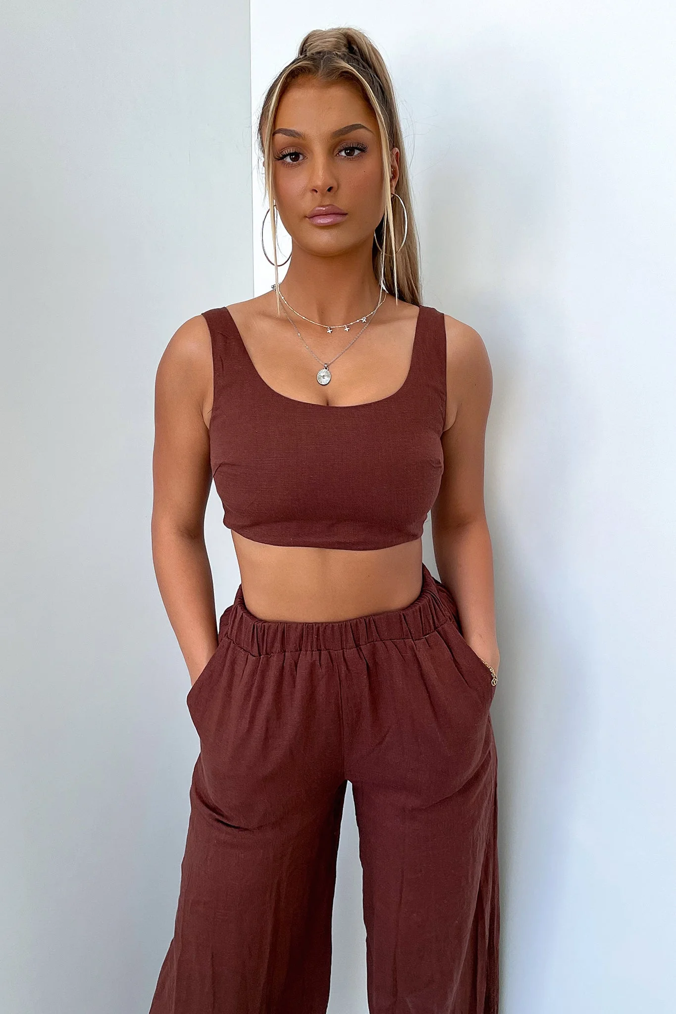 2953-inka-crop-brown-1.webp
